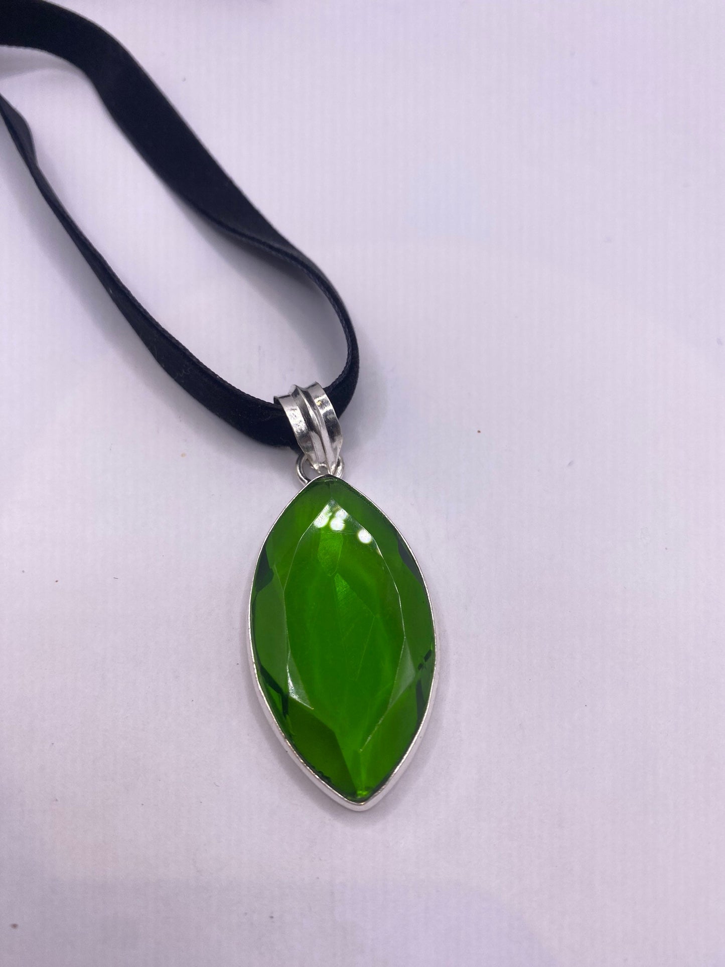 Vintage Green Glass Choker Silver Finished Necklace