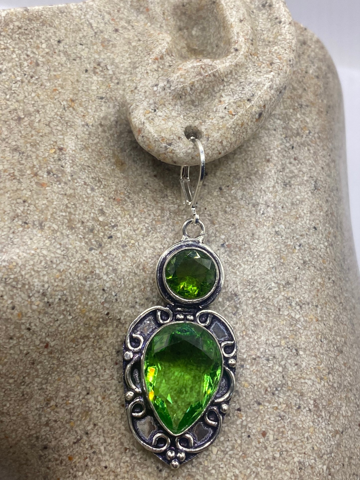 Vintage Green Crystal Glass Earrings 925 Sterling Silver Leverback