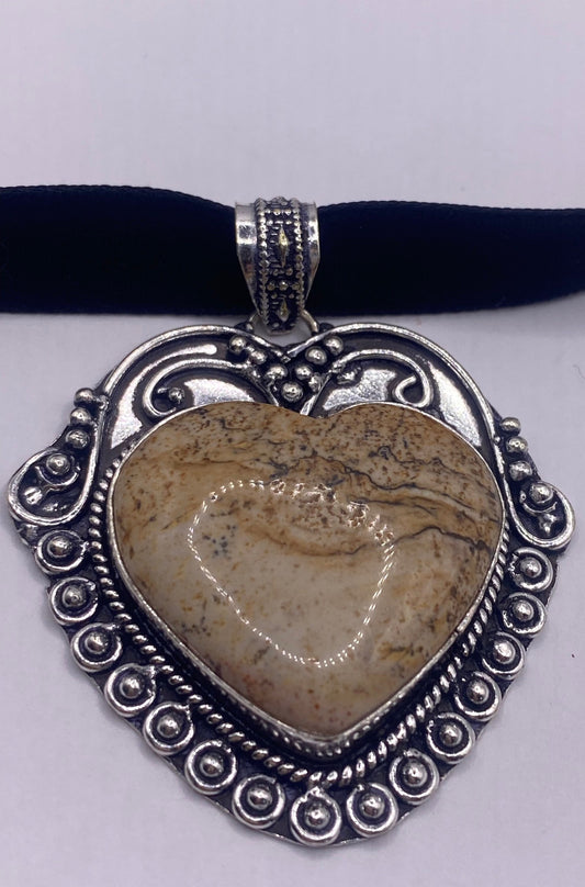 Vintage Heart Brown Picture Agate Jasper Choker Necklace
