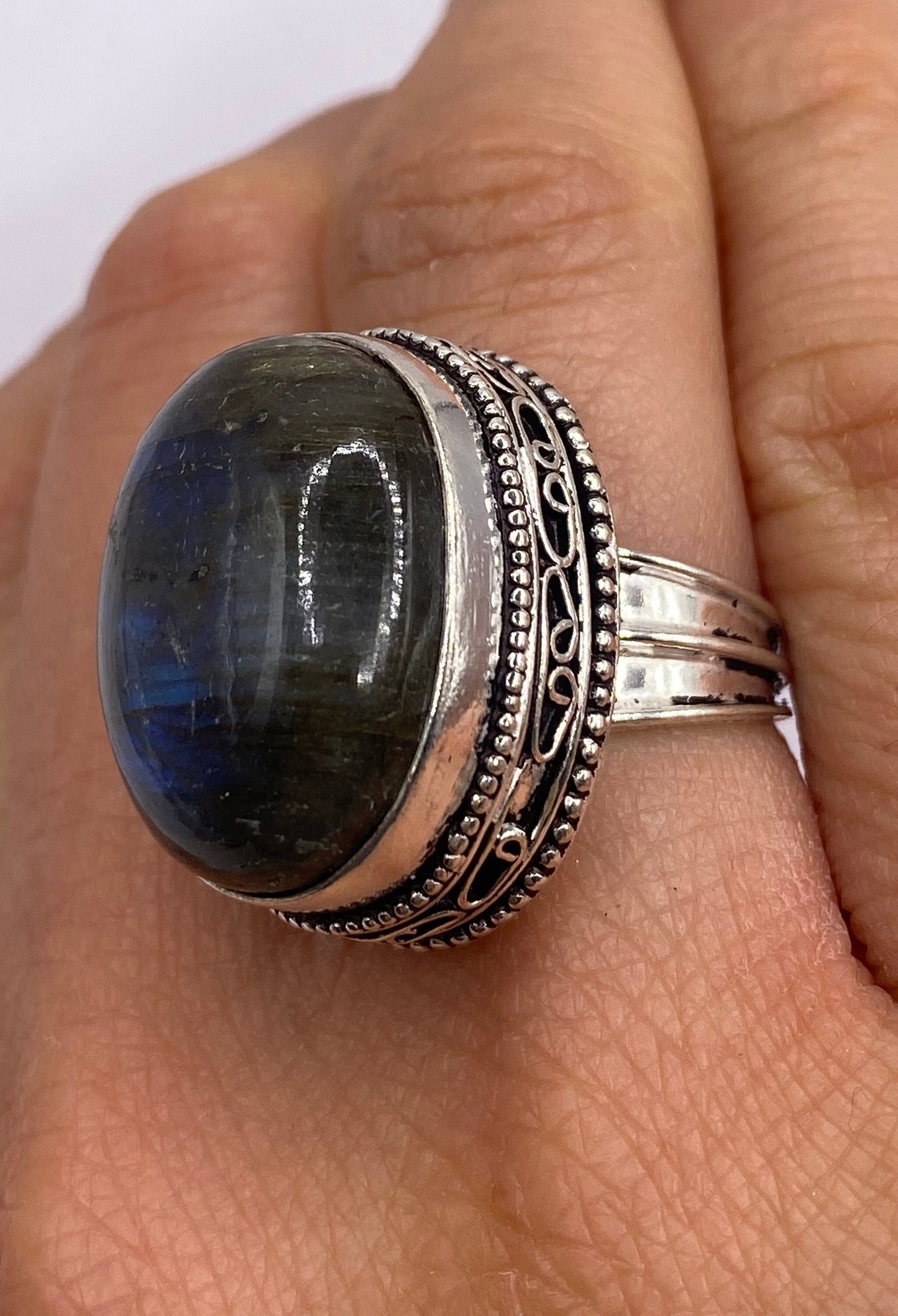 Vintage Blue Green Labradorite Moonstone Silver Cocktail Ring