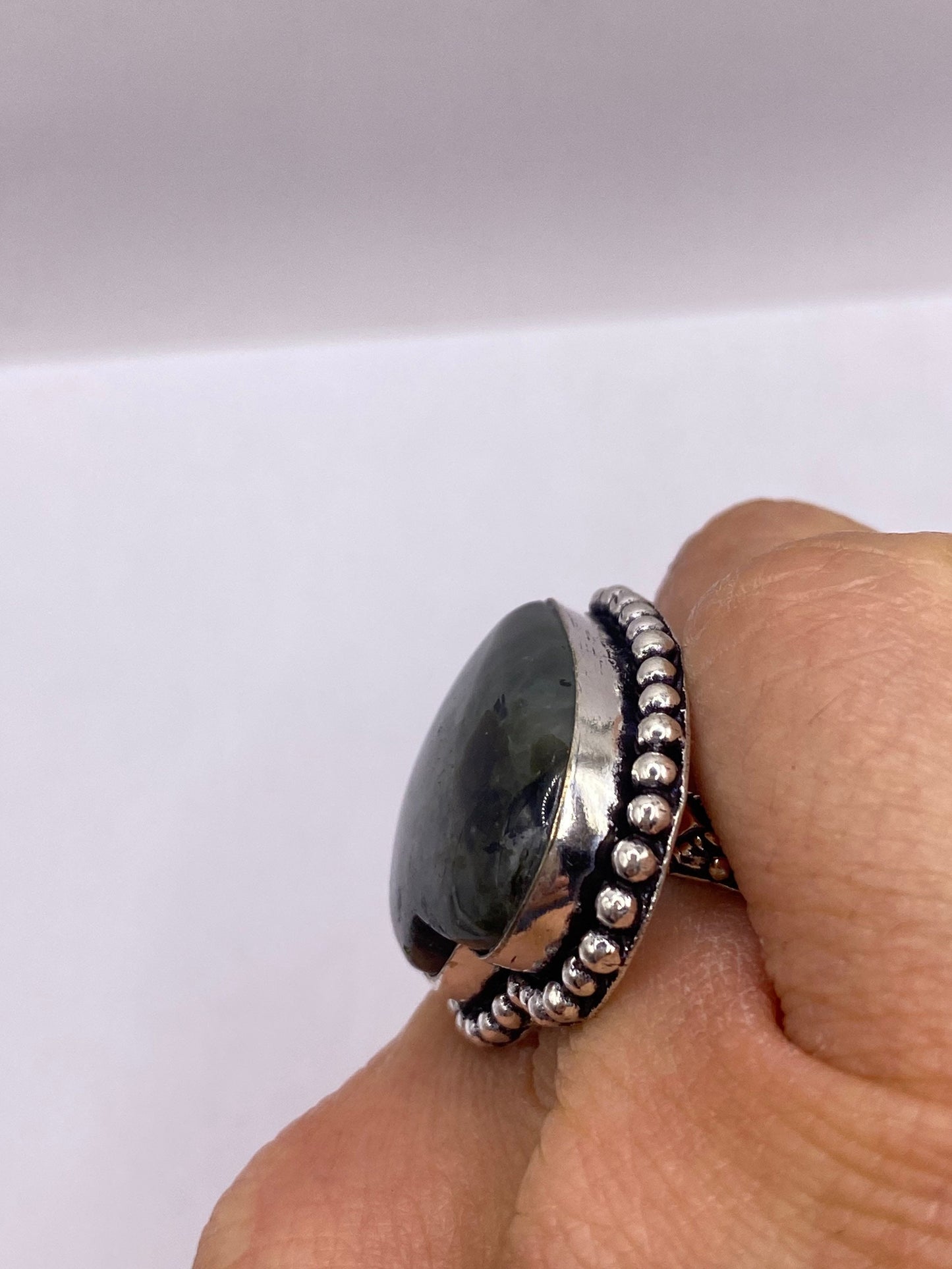 Vintage Green Nephrite Jade Heart Ring