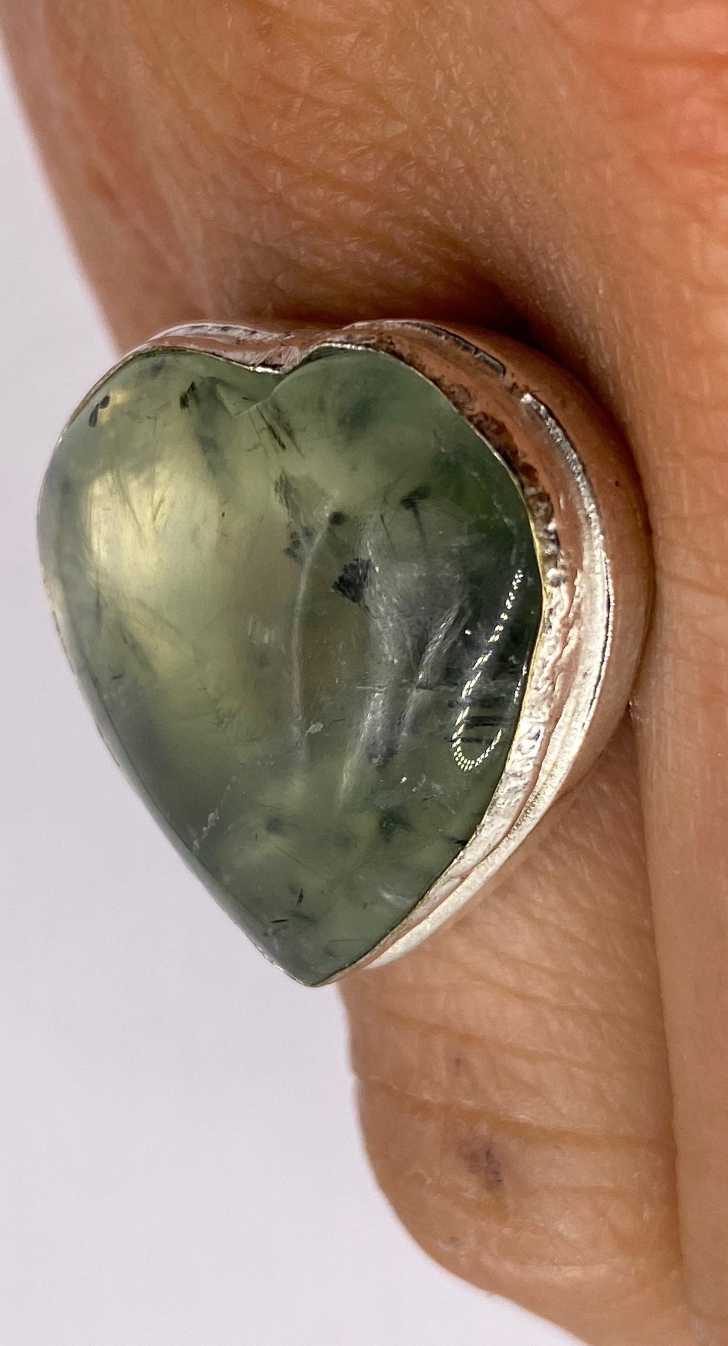 Vintage Green Nephrite Jade Heart Ring