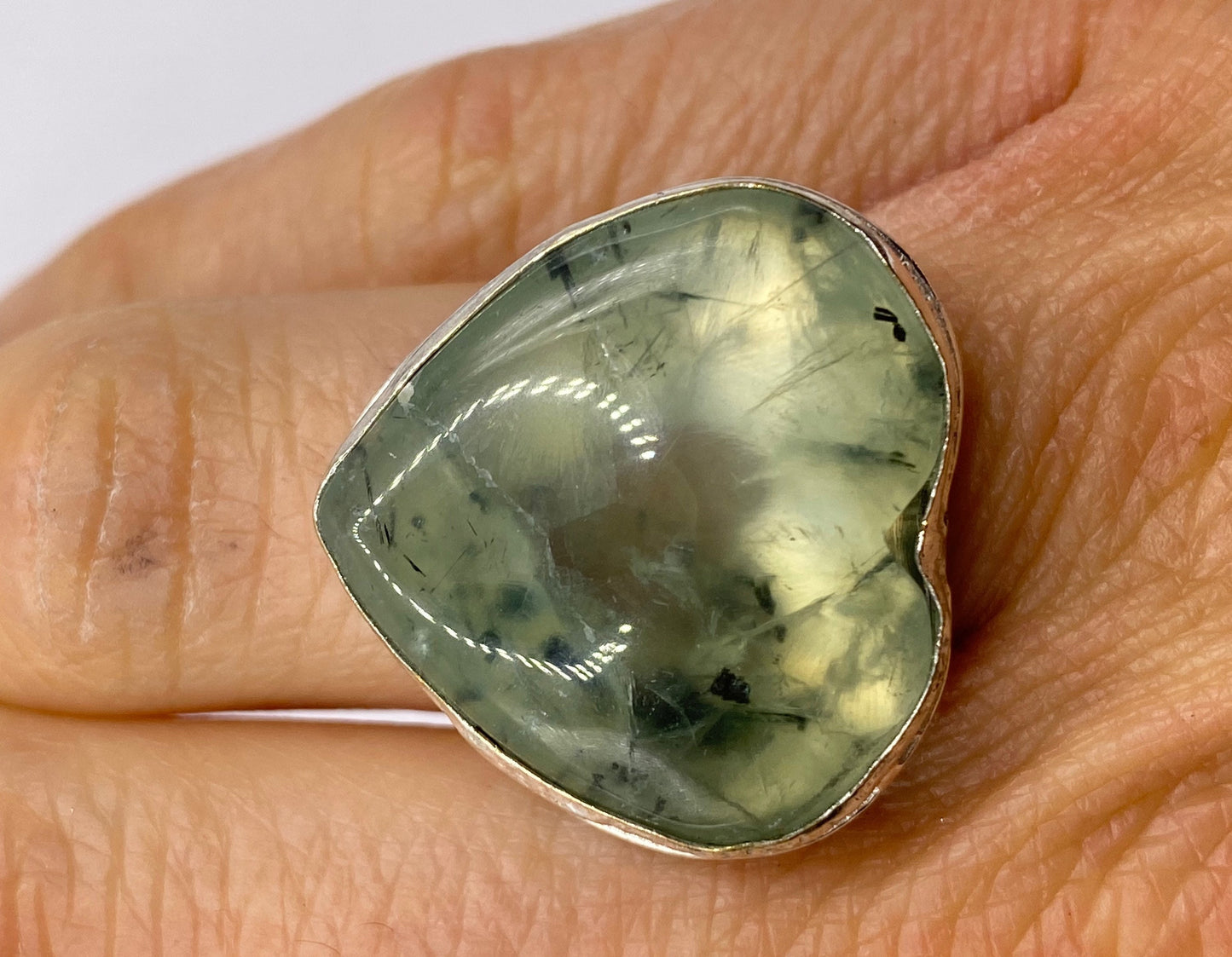 Vintage Green Nephrite Jade Heart Ring