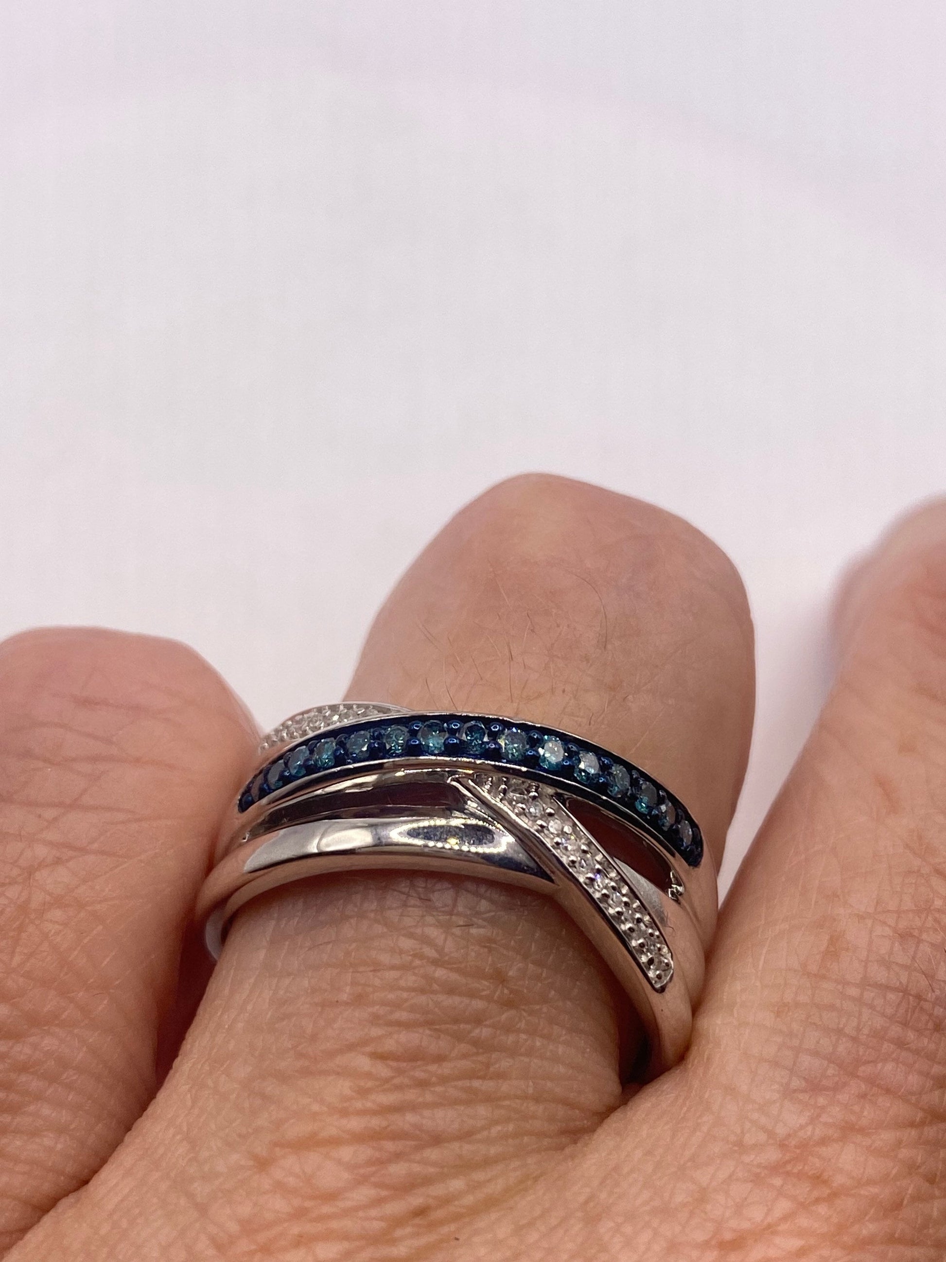 Vintage Blue and White Diamond 925 Sterling Silver Wedding Band Ring
