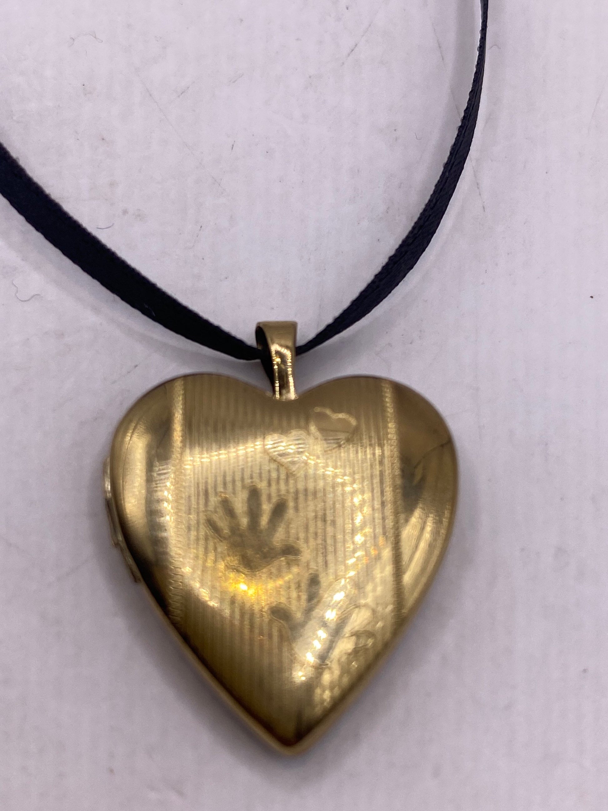 Vintage Gold Locket | Tiny Heart 9k Gold Filled Pendant Photo Memory Charm Engraved Tiny Hands Hearts | Choker Necklace