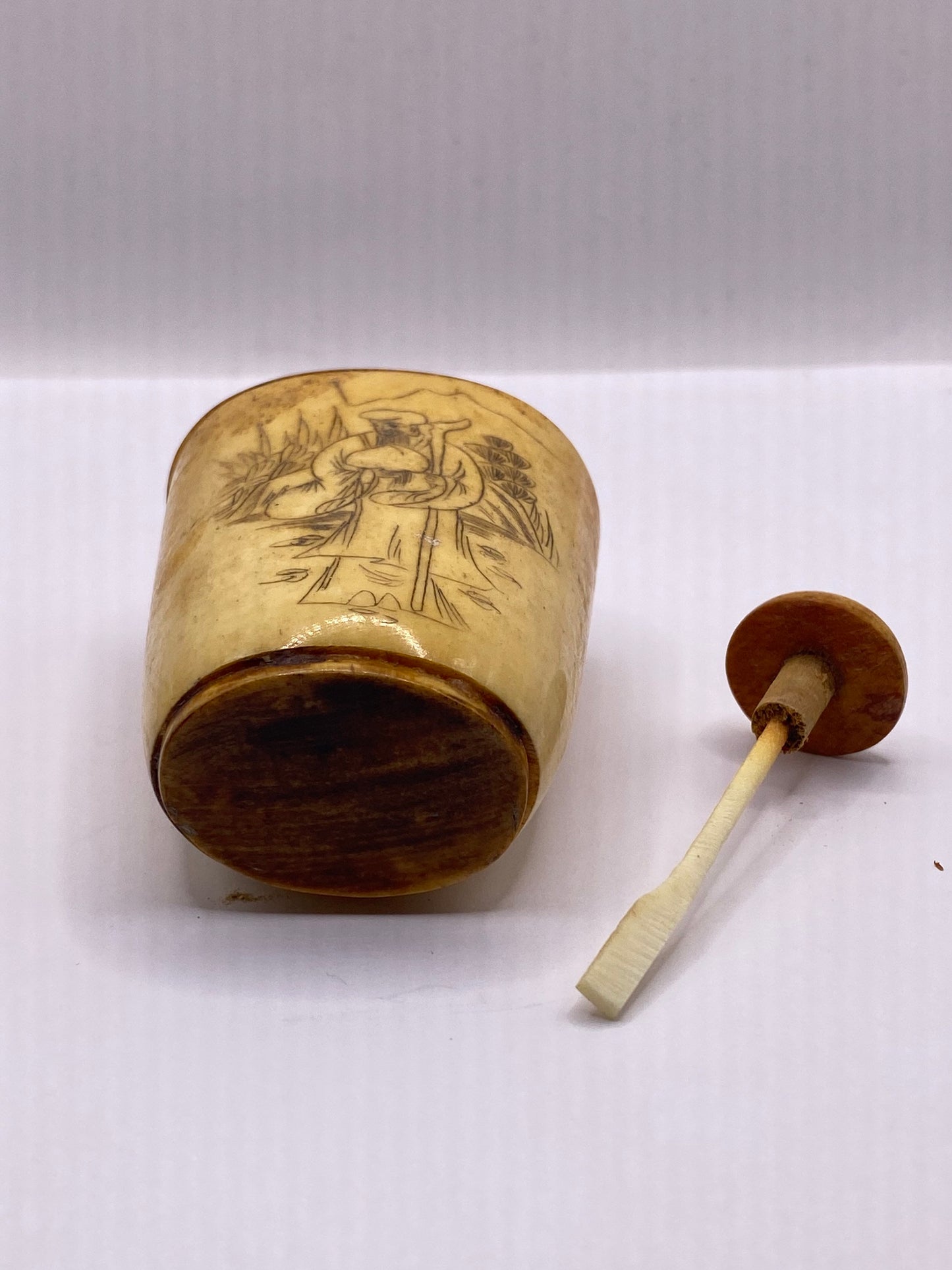 Vintage Hand carved Bone Bottle Snuff Perfume Flask