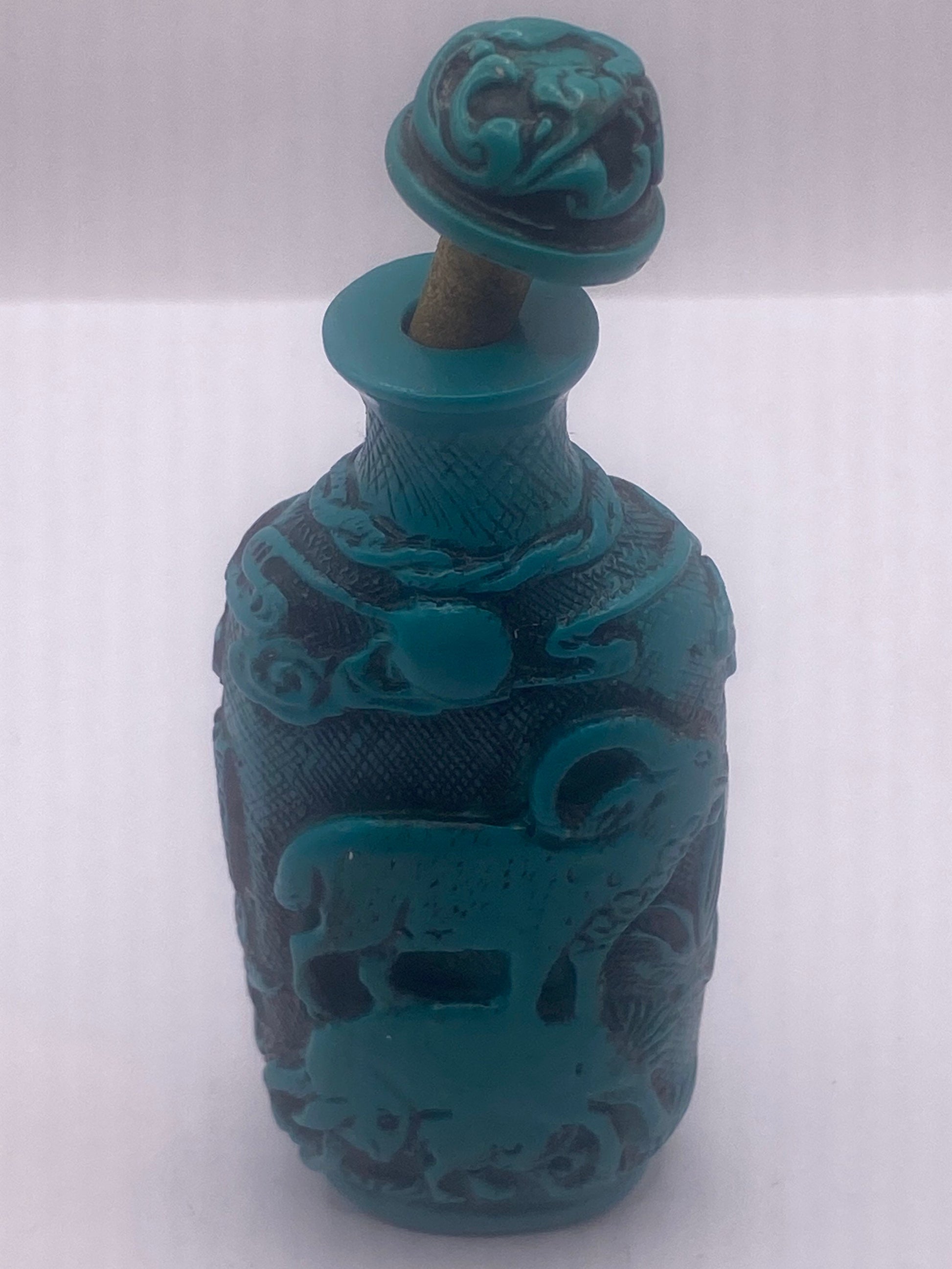 Vintage Bird Bottle Snuff Perfume Flask Cinnabar Resin