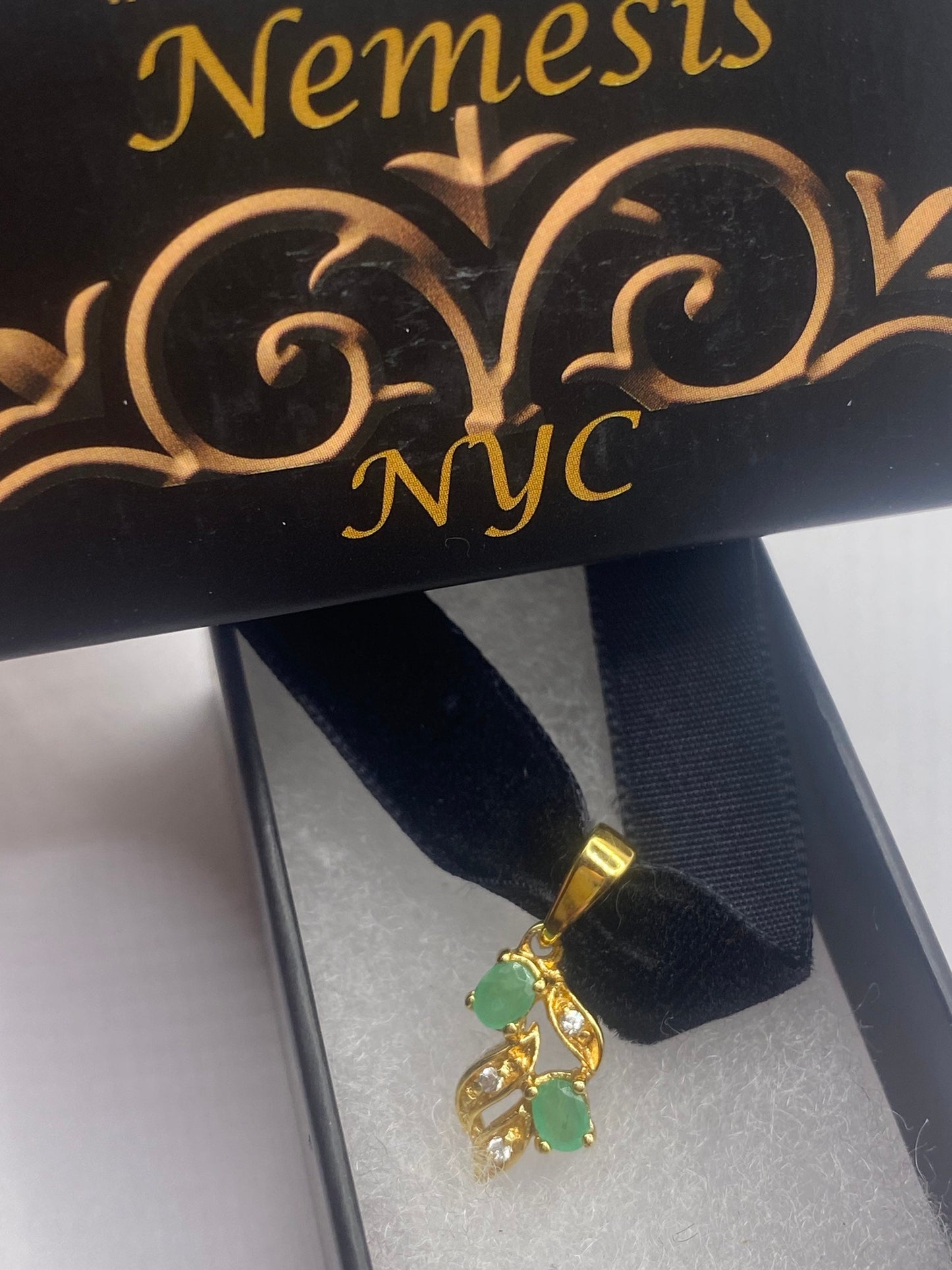 Vintage Green Emerald Choker Necklace Golden 925 Sterling Pendant