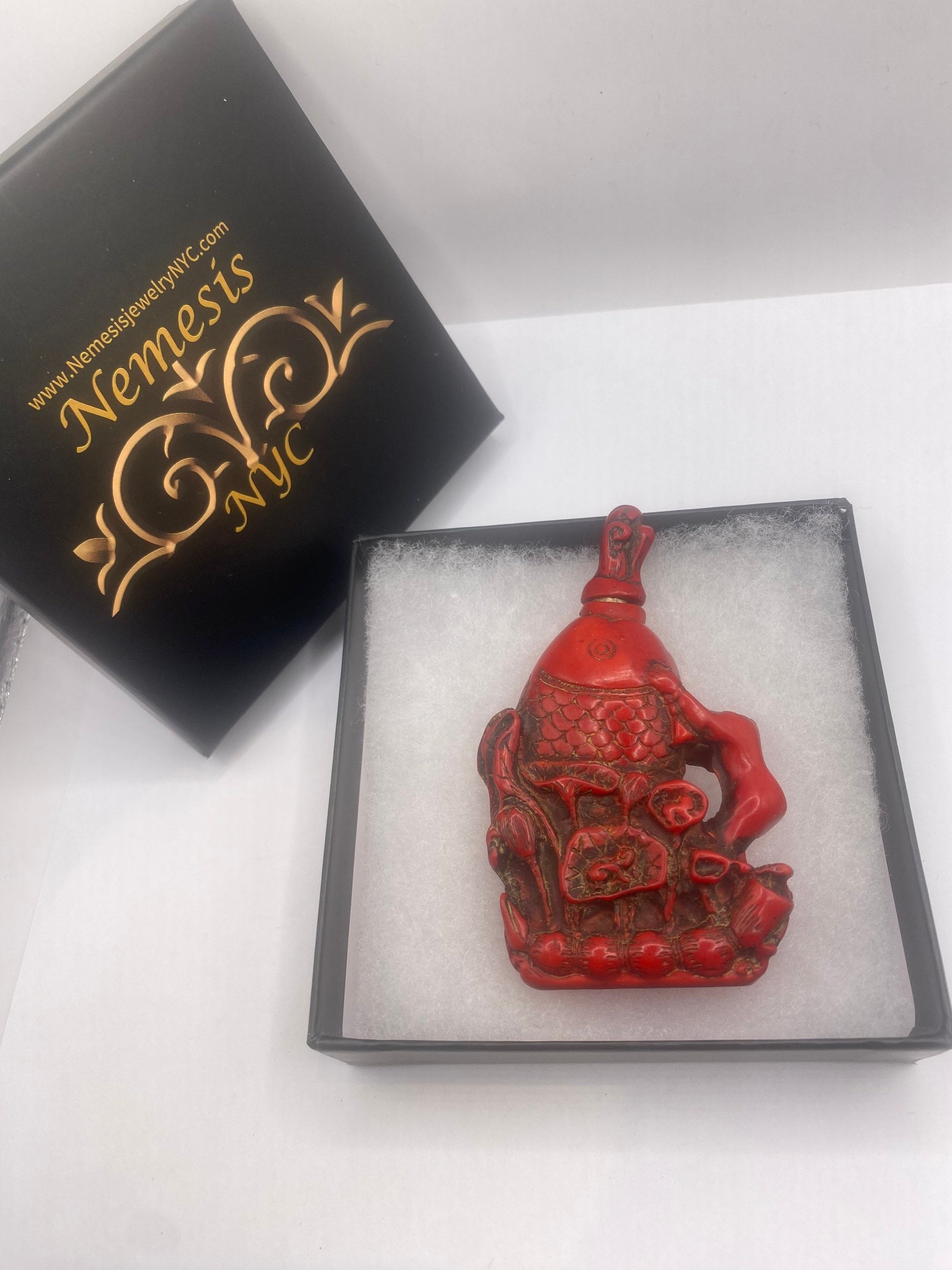Vintage Dragon Bottle Snuff Perfume Flask Cinnabar Resin