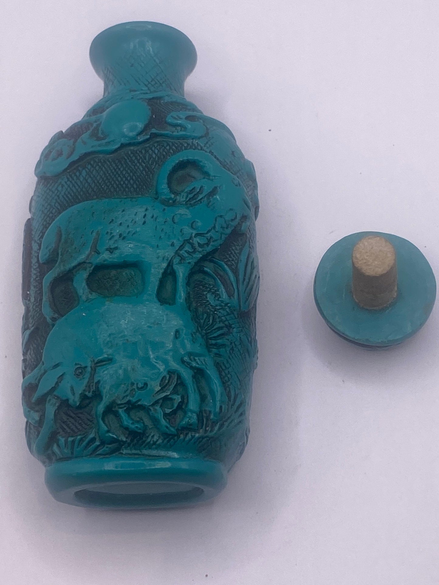 Vintage Bird Bottle Snuff Perfume Flask Cinnabar Resin