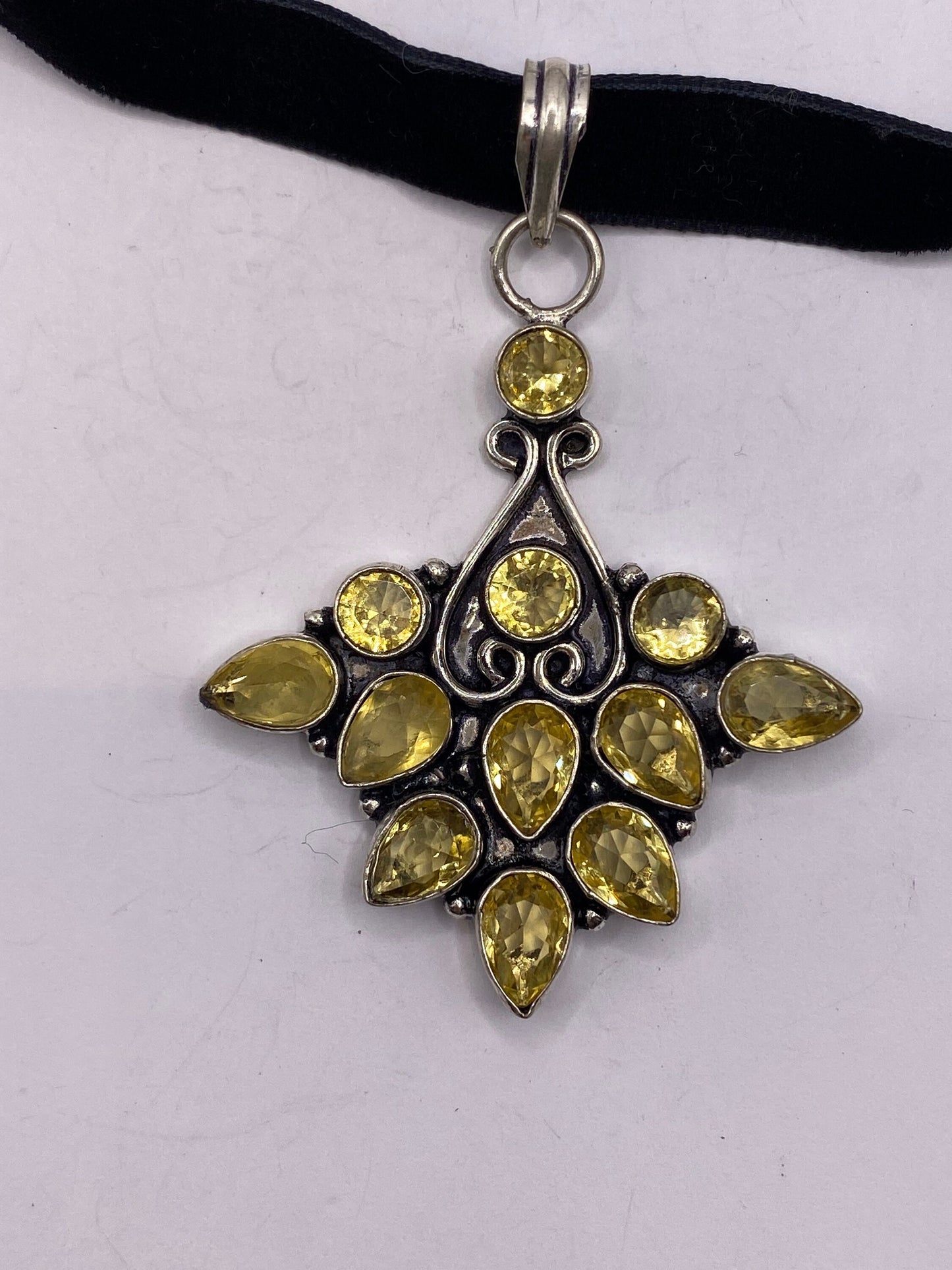 Vintage Golden Citrine Glass Pendant Choker Necklace