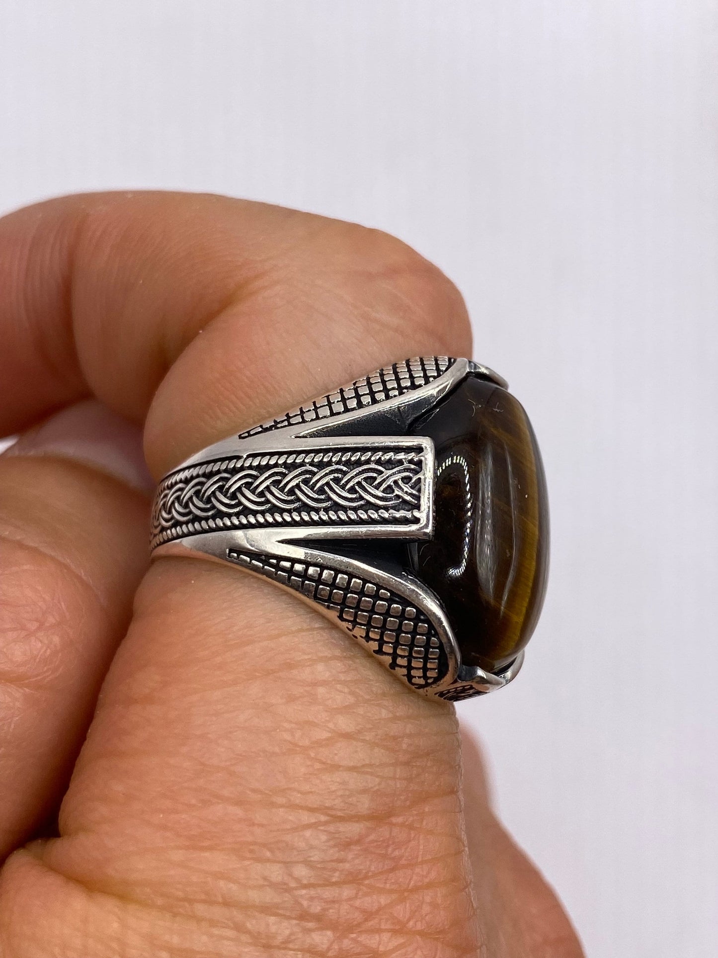 Vintage 1970 Gothic Sterling silver Genuine Tigers Eye Mens Ring