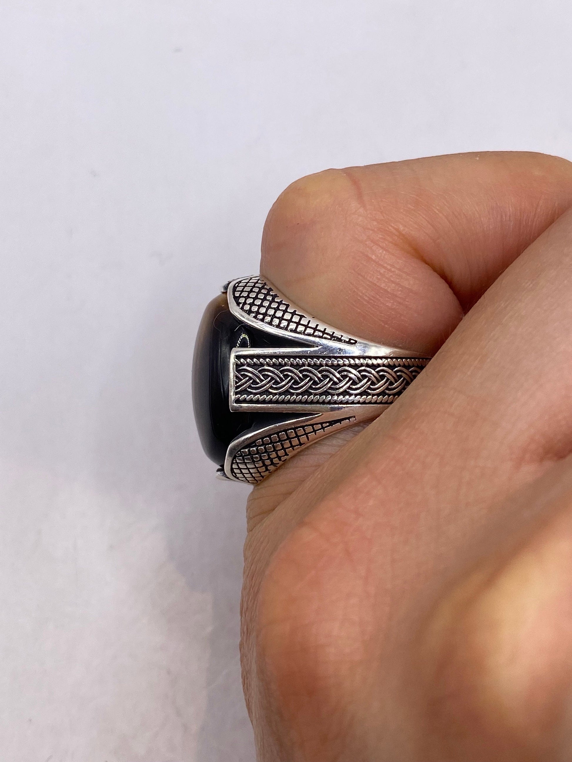 Vintage 1970 Gothic Sterling silver Genuine Tigers Eye Mens Ring