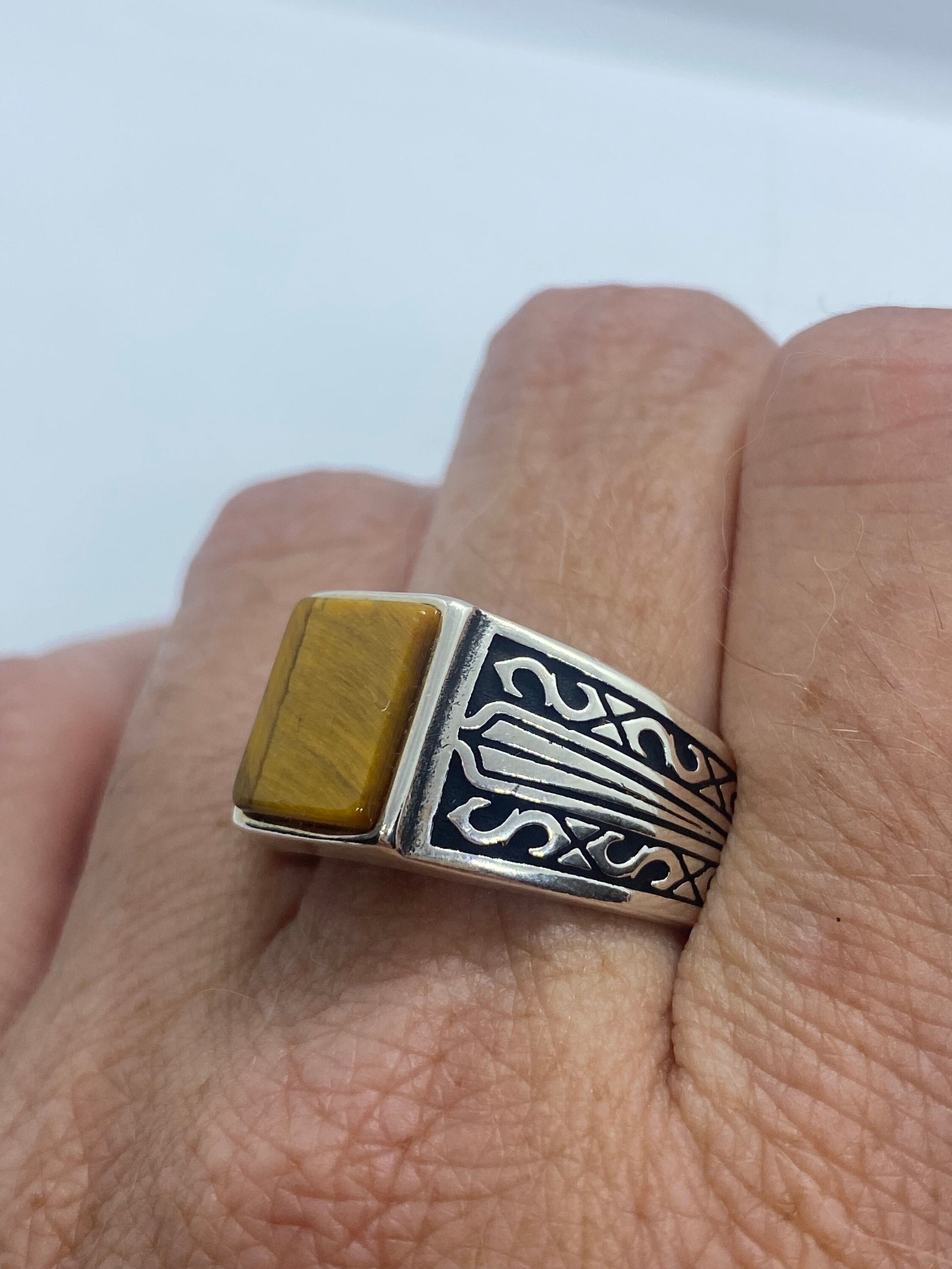 Vintage 1970 Gothic Sterling silver Genuine Tigers Eye Mens Ring