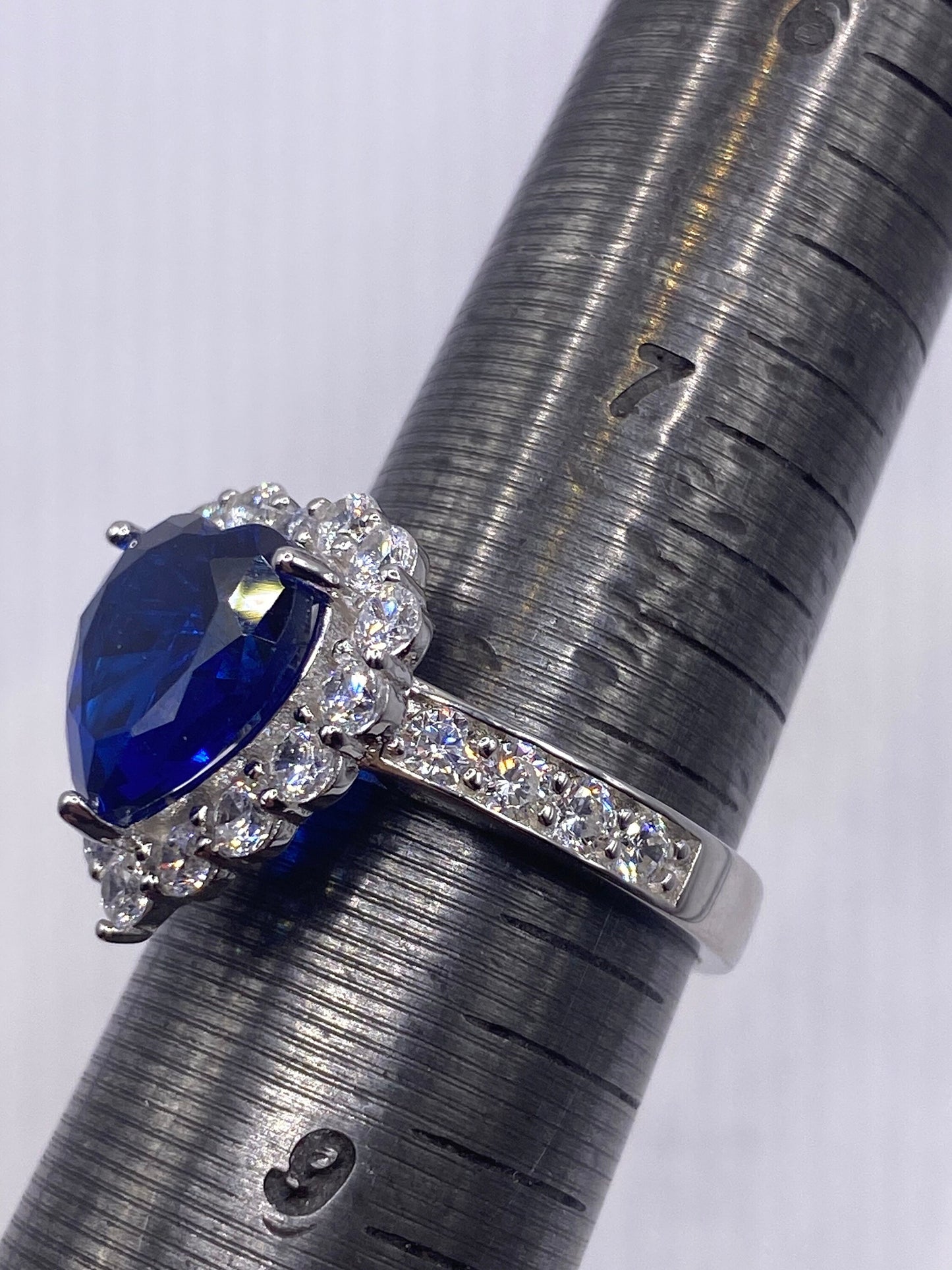 Vintage Heart Deep Blue Sapphire Tone and white Cubic Zirconia 925 Sterling Silver Ring