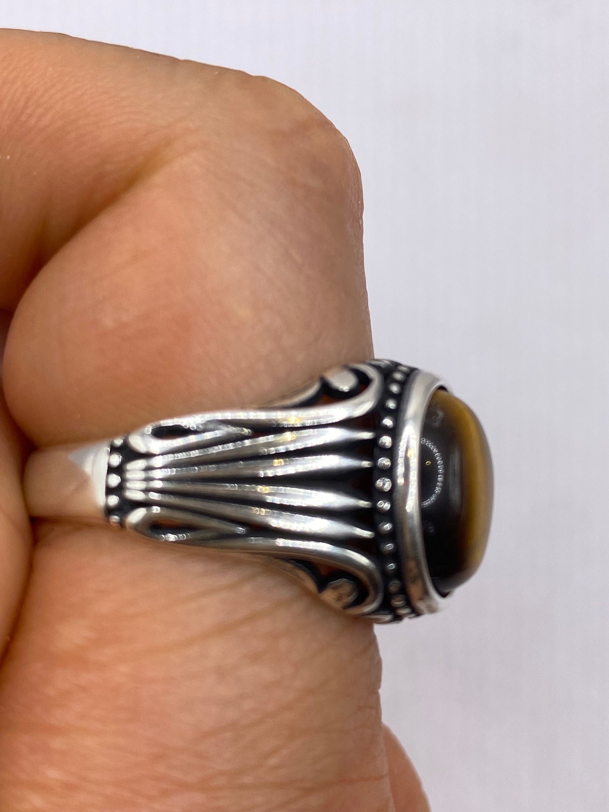 Vintage 1970 Gothic Sterling silver Genuine Tigers Eye Mens Ring