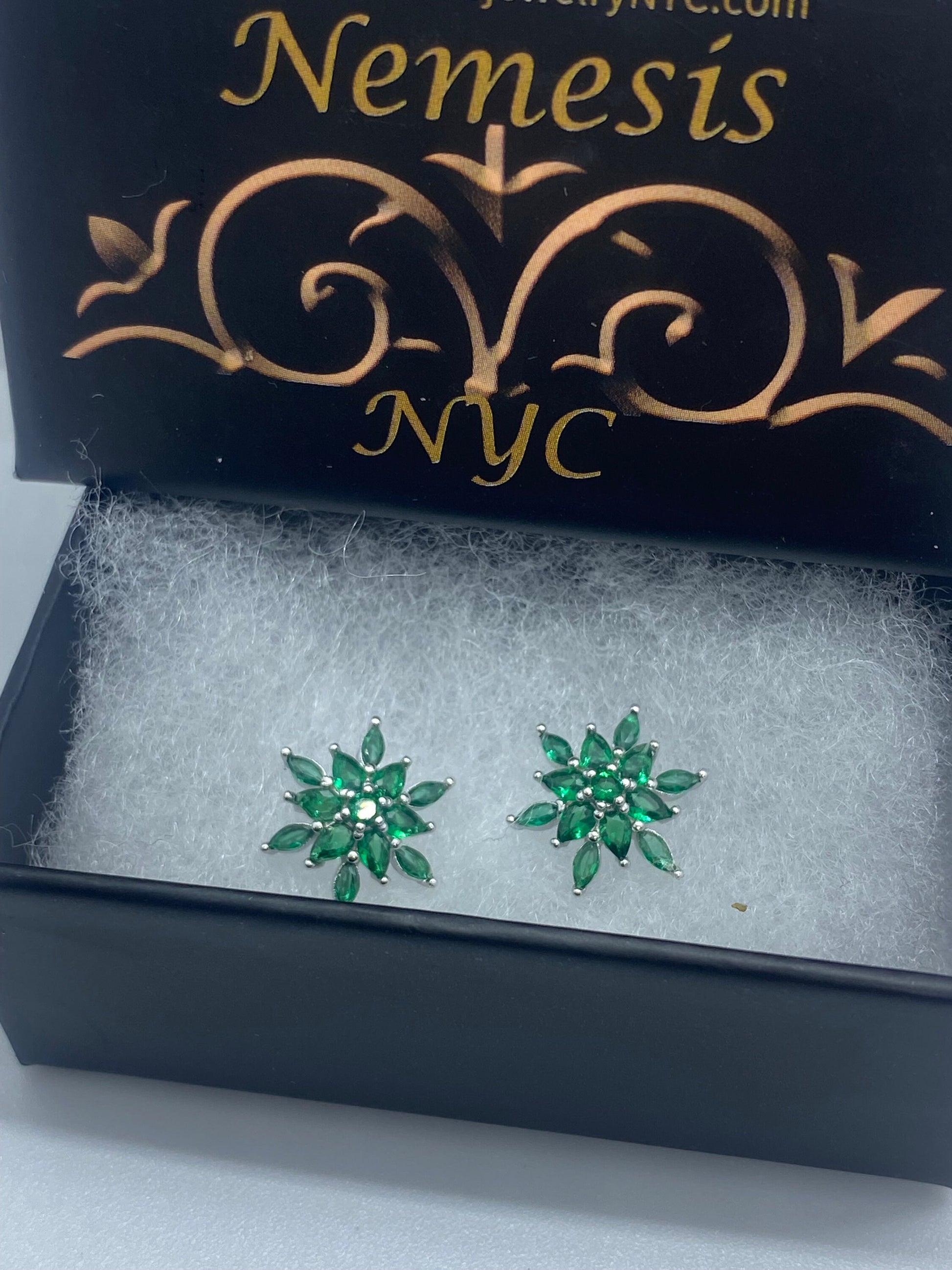 Vintage Chrome Diopside Earrings 925 Sterling Silver Stud Button