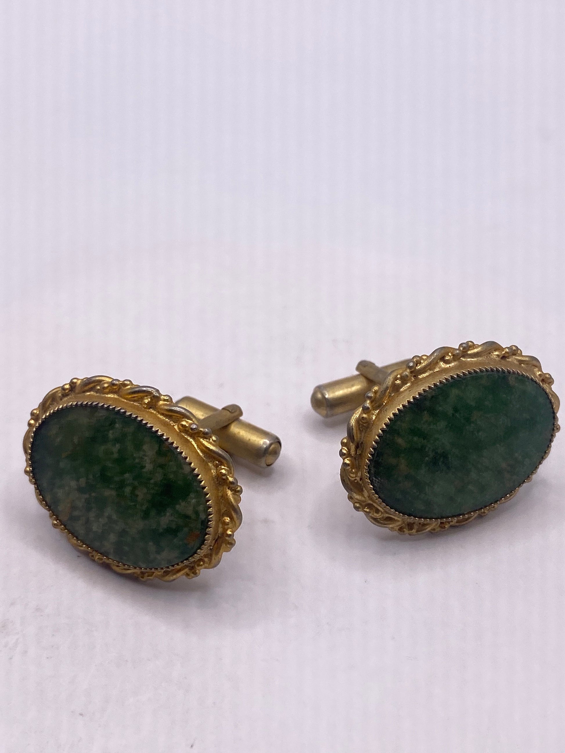 Vintage Green Nephrite Jade Cuff Links