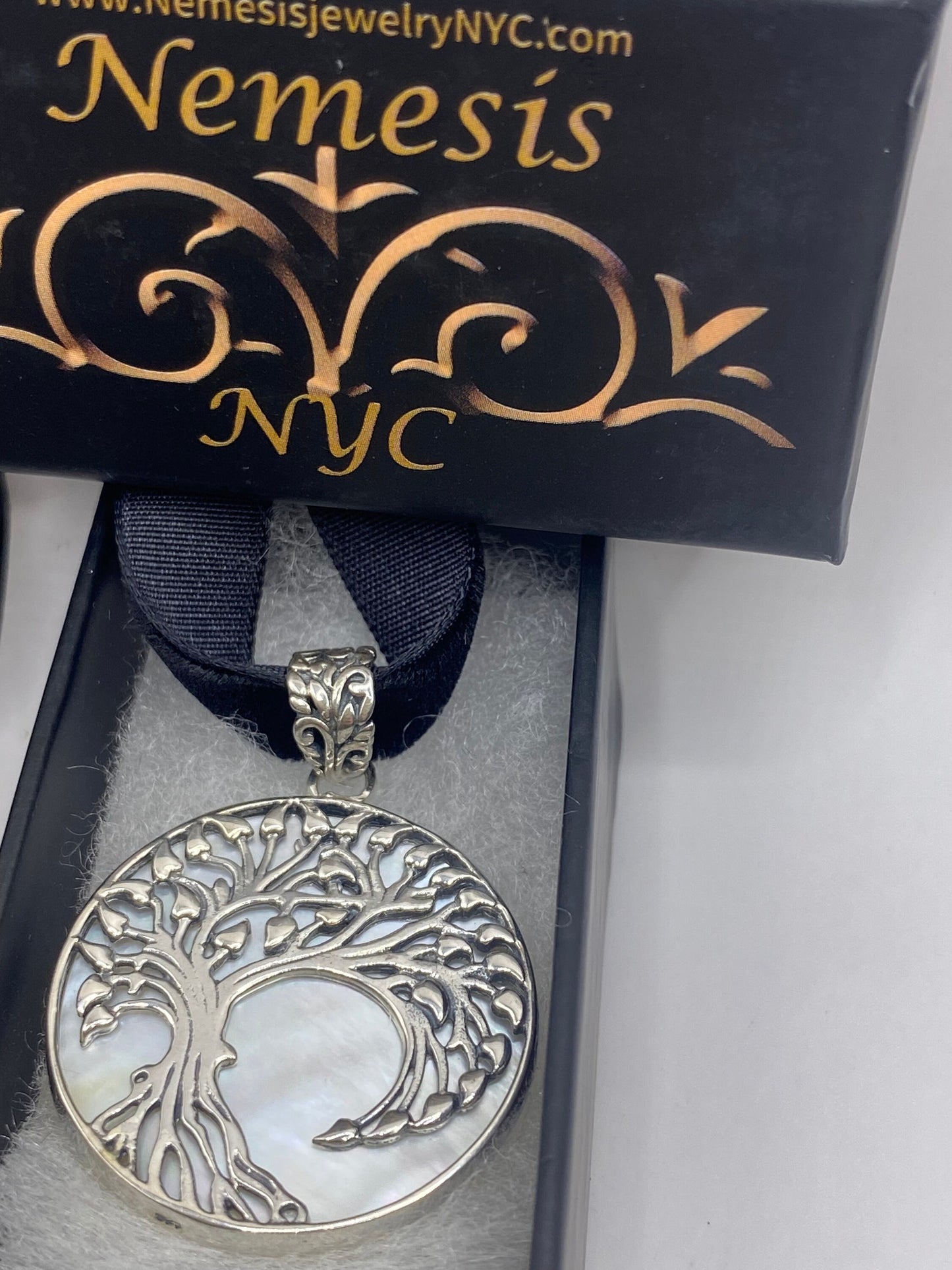 Vintage Tree of Life 925 Sterling Silver Mother of Pearl Pendant Necklace