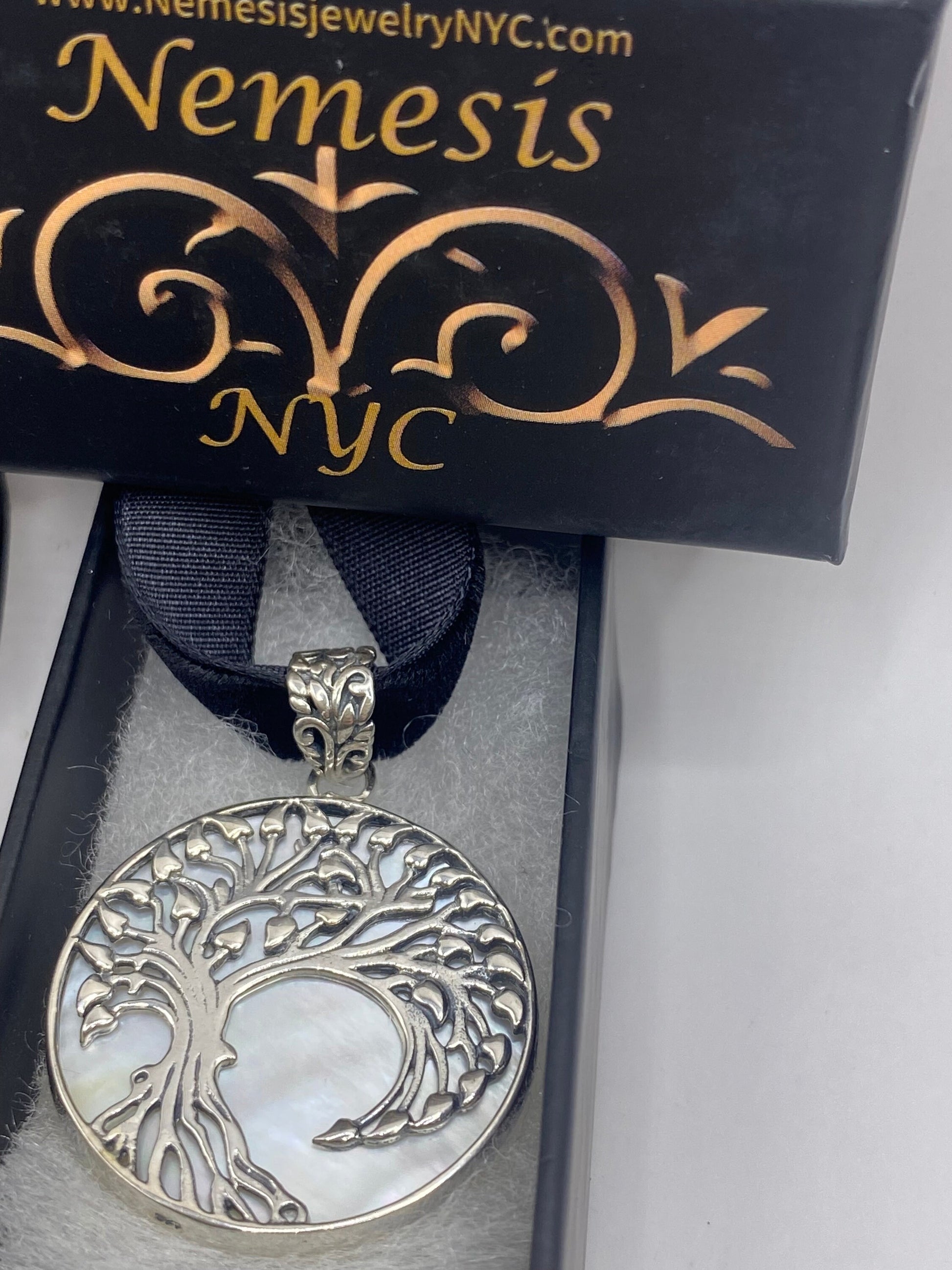Vintage Tree of Life 925 Sterling Silver Mother of Pearl Pendant Necklace