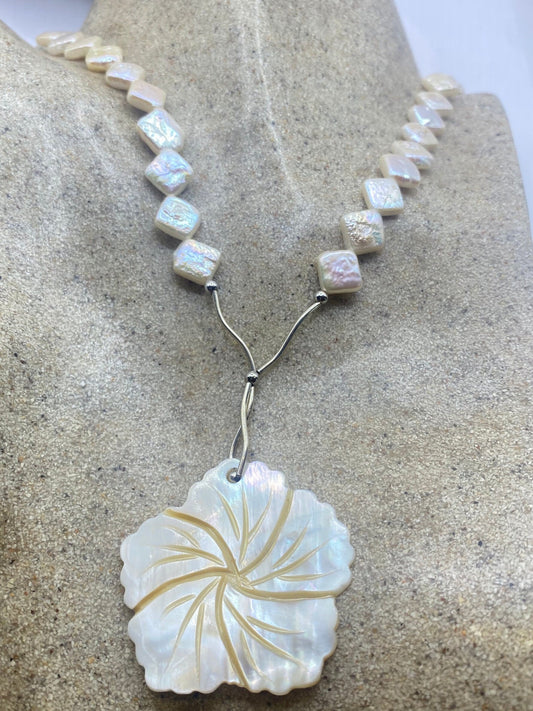 Vintage White Pearl 18 inch Flower Necklace