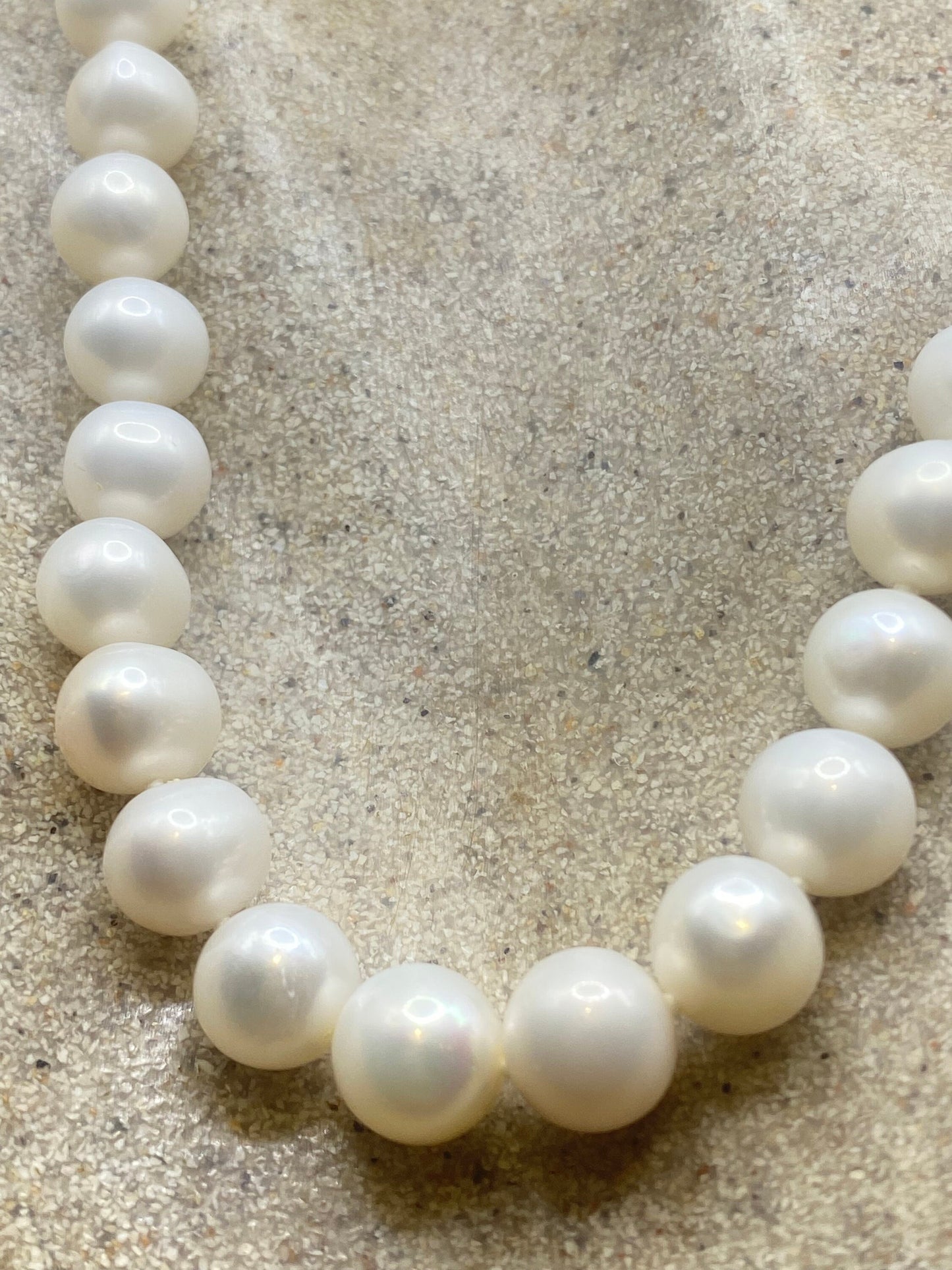 Vintage White Pearl 18 inch Necklace