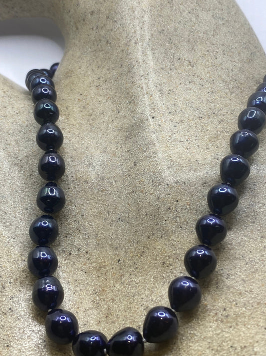 Vintage Black Pearl 18 inch Necklace