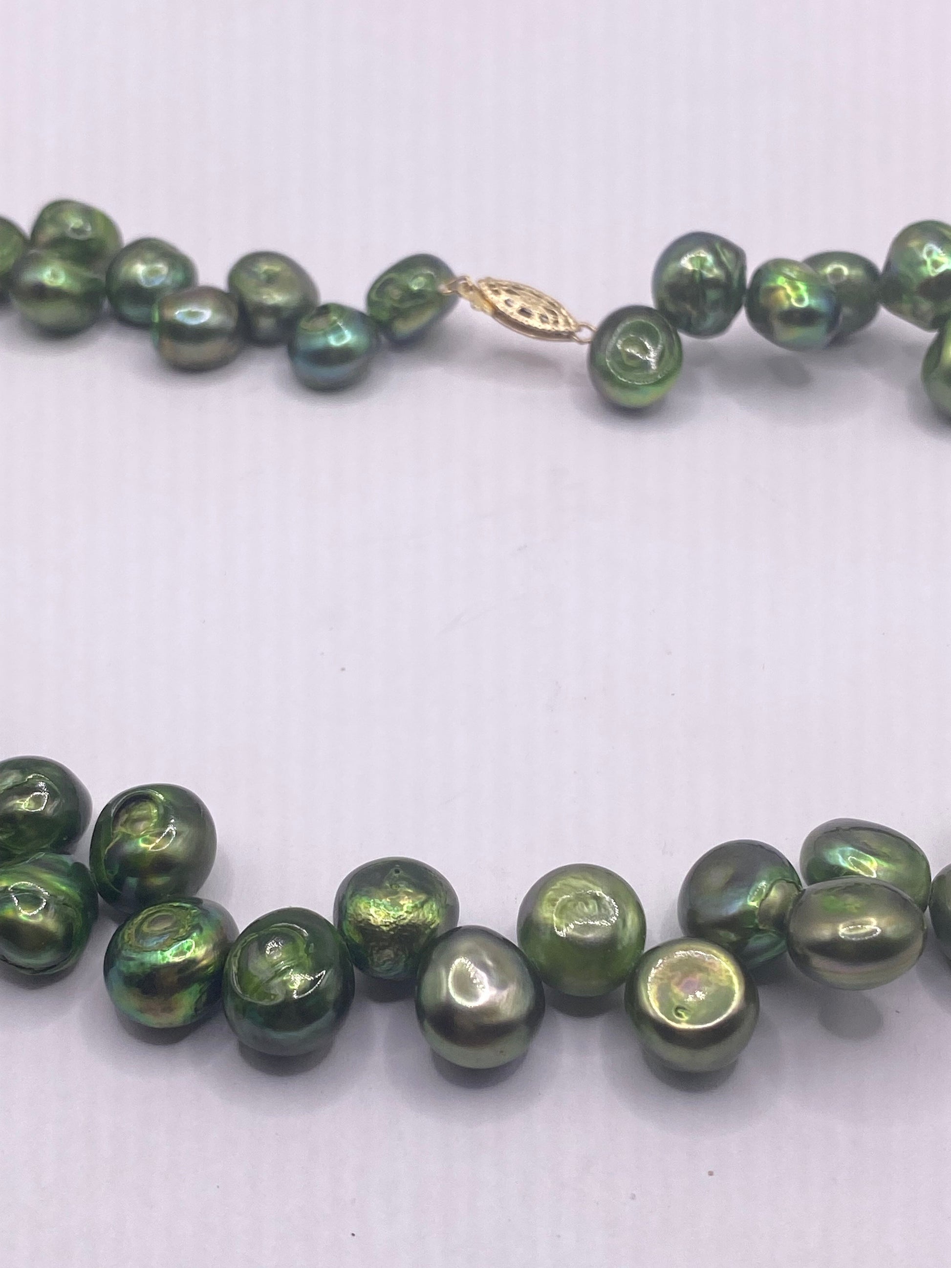 Vintage Green Pearl 18 inch Necklace