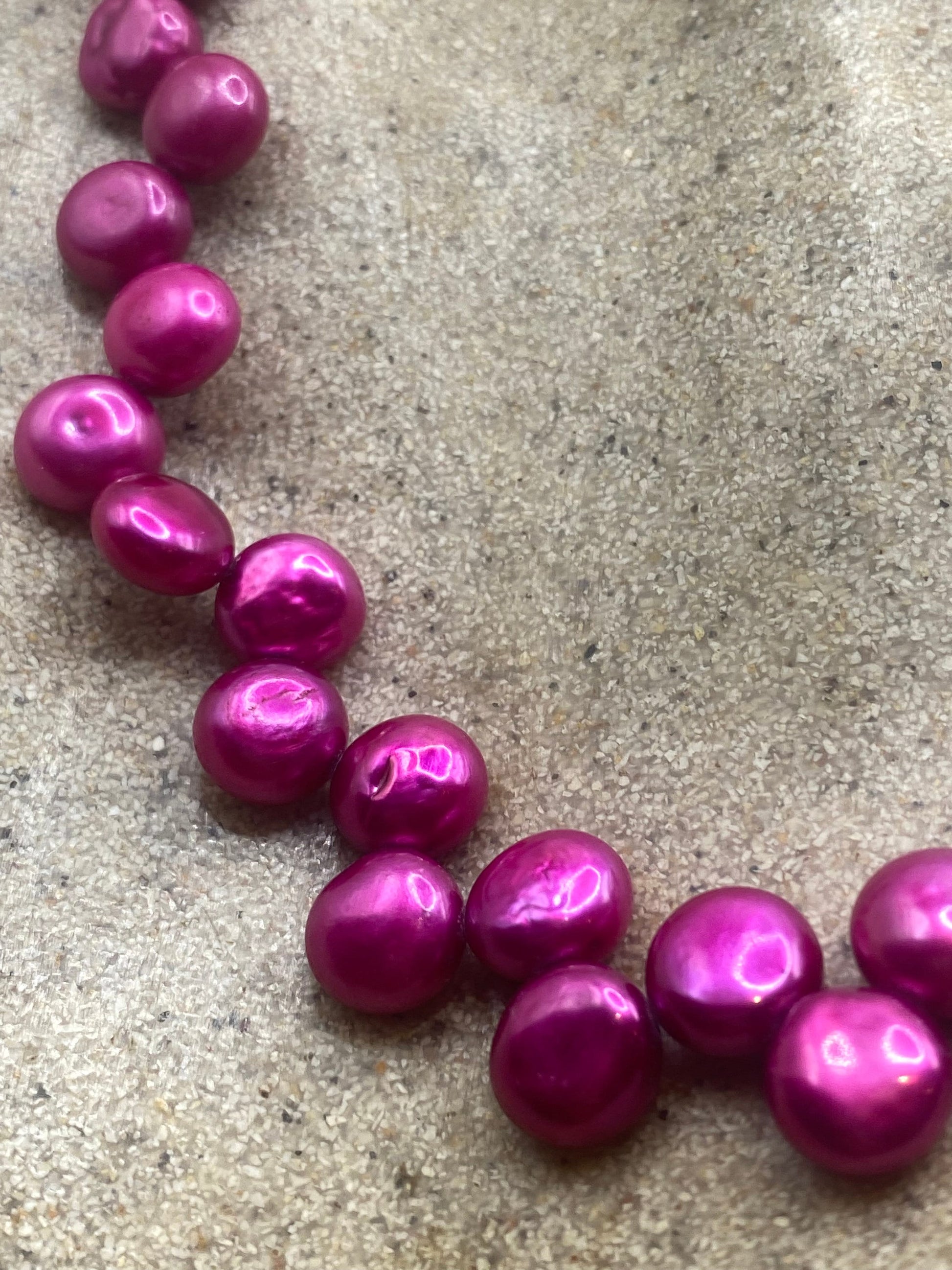 Vintage Magenta Pink Genuine Fresh Water Pearl Necklace 18 inch