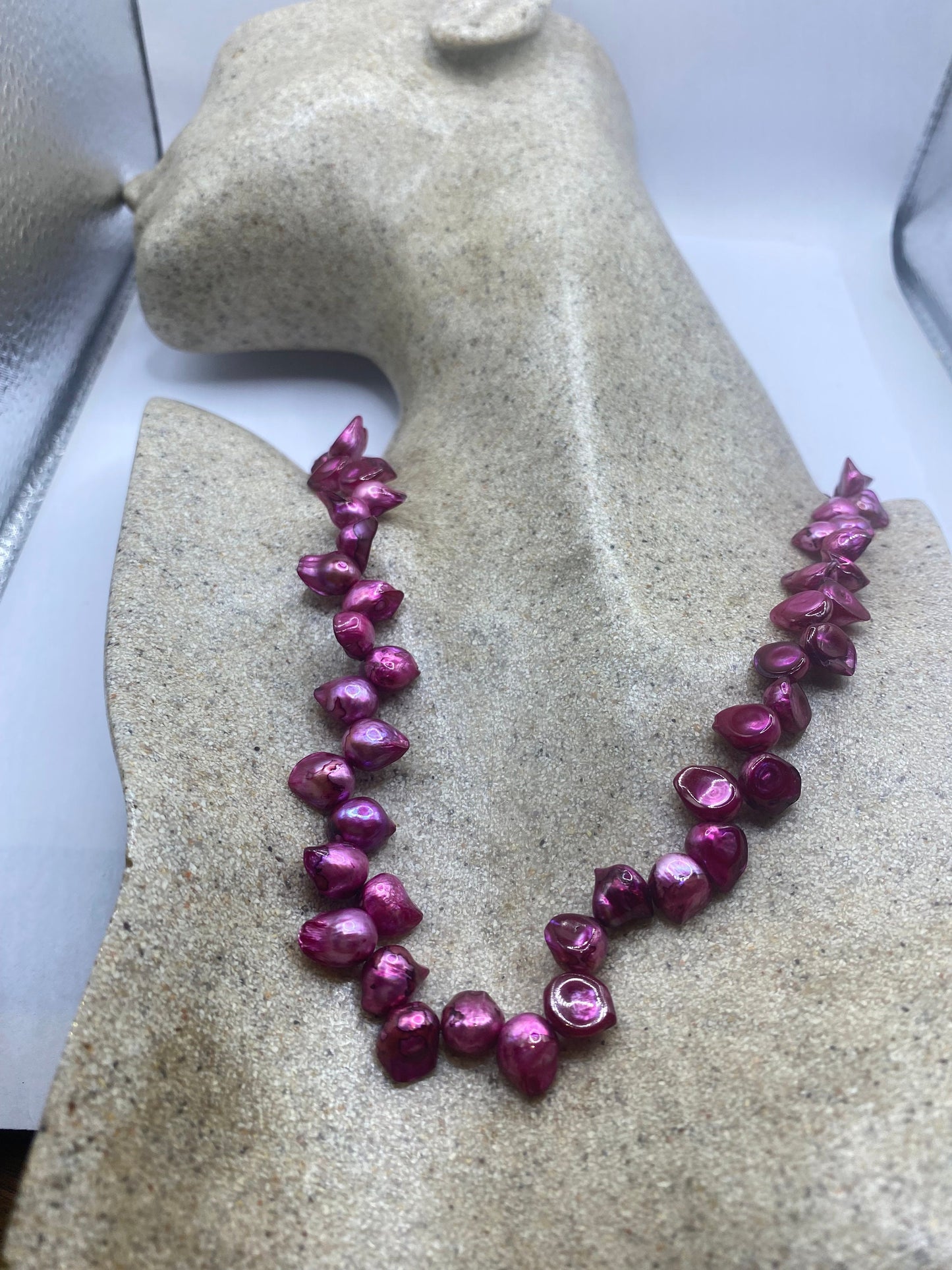 Vintage Magenta Pink Genuine Fresh Water Pearl Necklace 18 inch