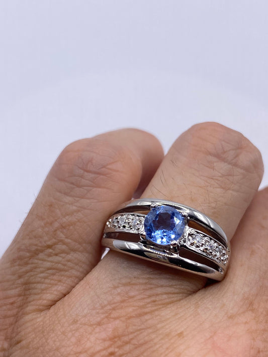 Vintage geniune blue topaz 925 sterling silver Cocktail Ring
