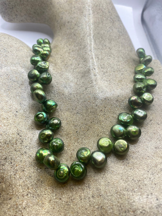 Vintage Green Pearl 18 inch Necklace