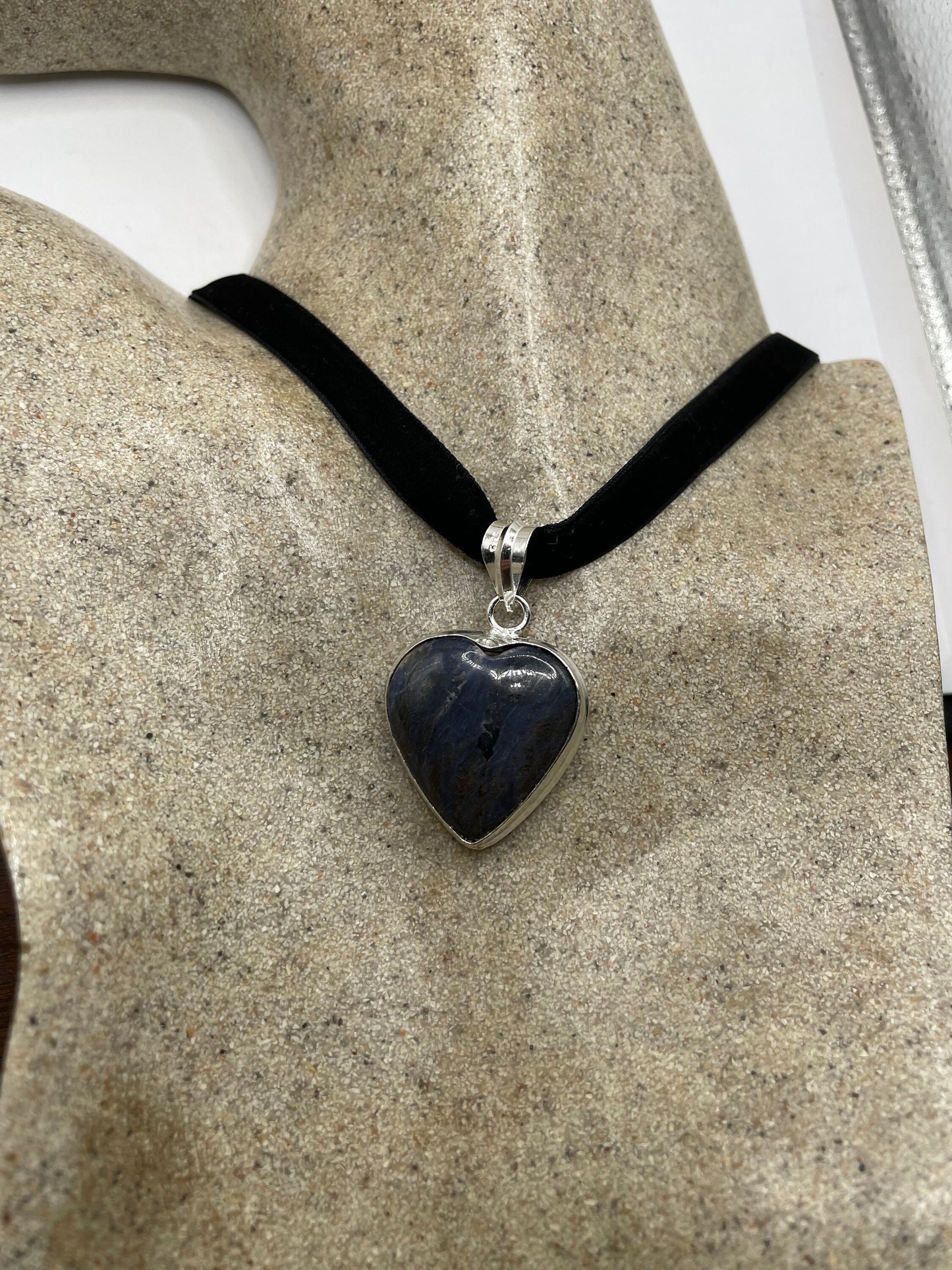 Vintage Heart Antique Colbolt Blue Glass Choker Necklace