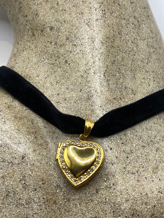 Vintage Heart Locket Choker Golden Stainless Steel Deco Etched Necklace