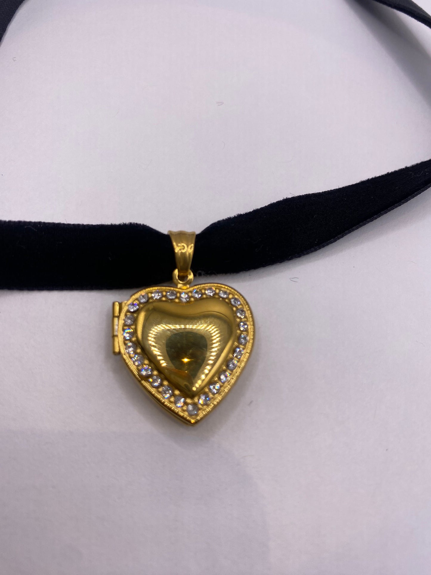 Vintage Heart Locket Choker Golden Stainless Steel Deco Etched Necklace