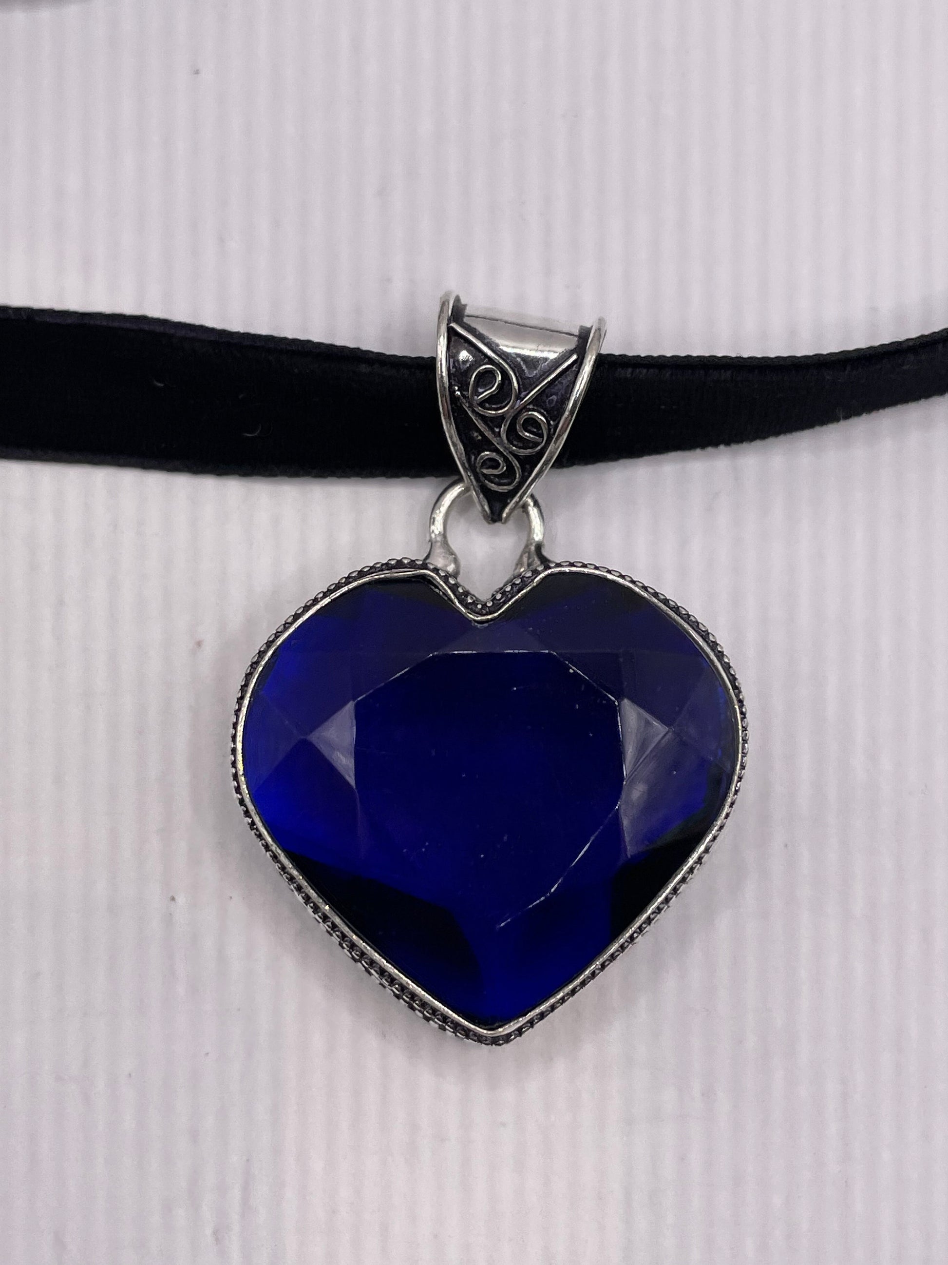 Vintage Heart Antique Colbolt Blue Glass Choker Necklace