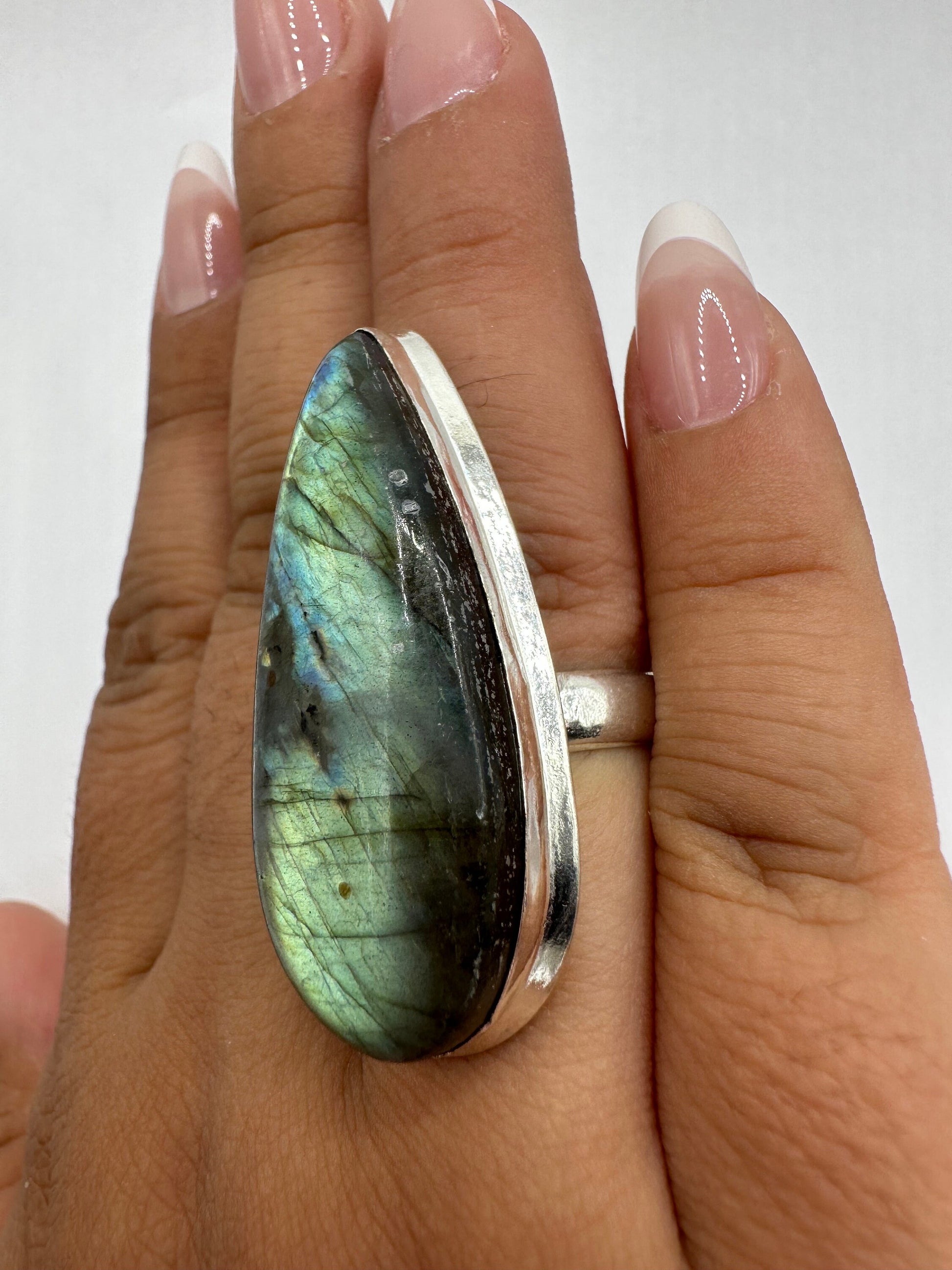 Vintage Large Labradorite Rainbow Moonstone Stone Silver Ring