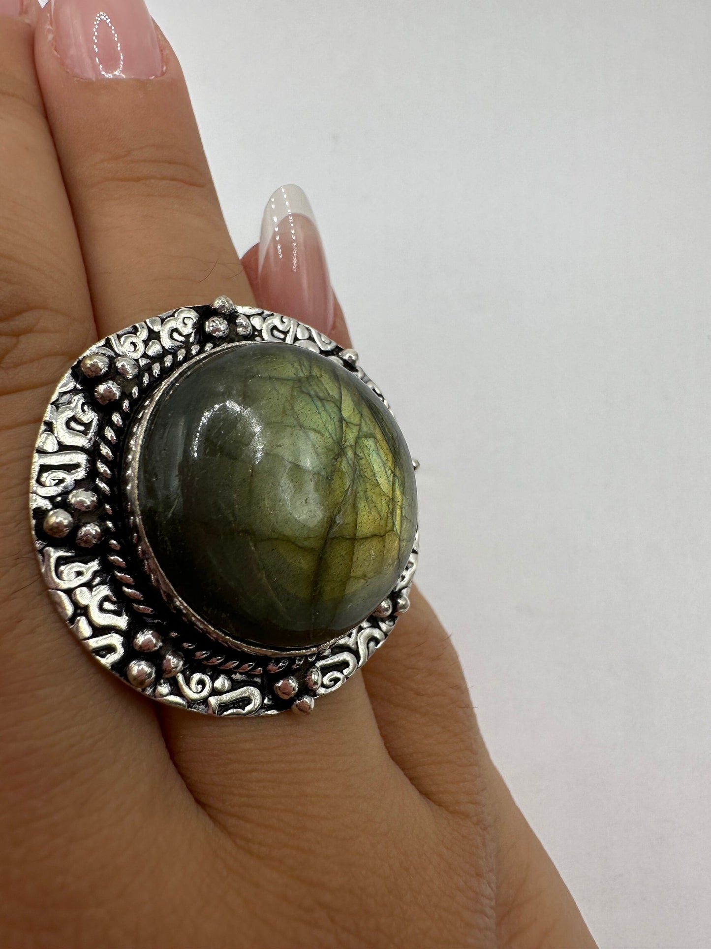 Vintage Large Labradorite Rainbow Moonstone Stone Silver Ring