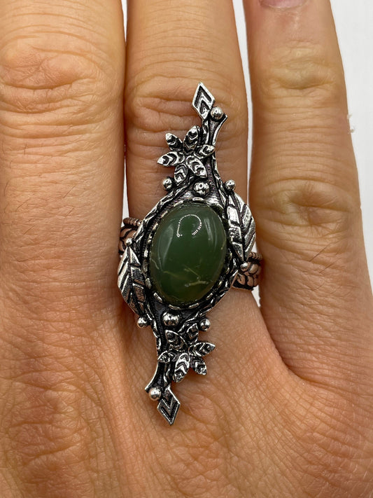 Vintage Green Nephrite Jade Ring