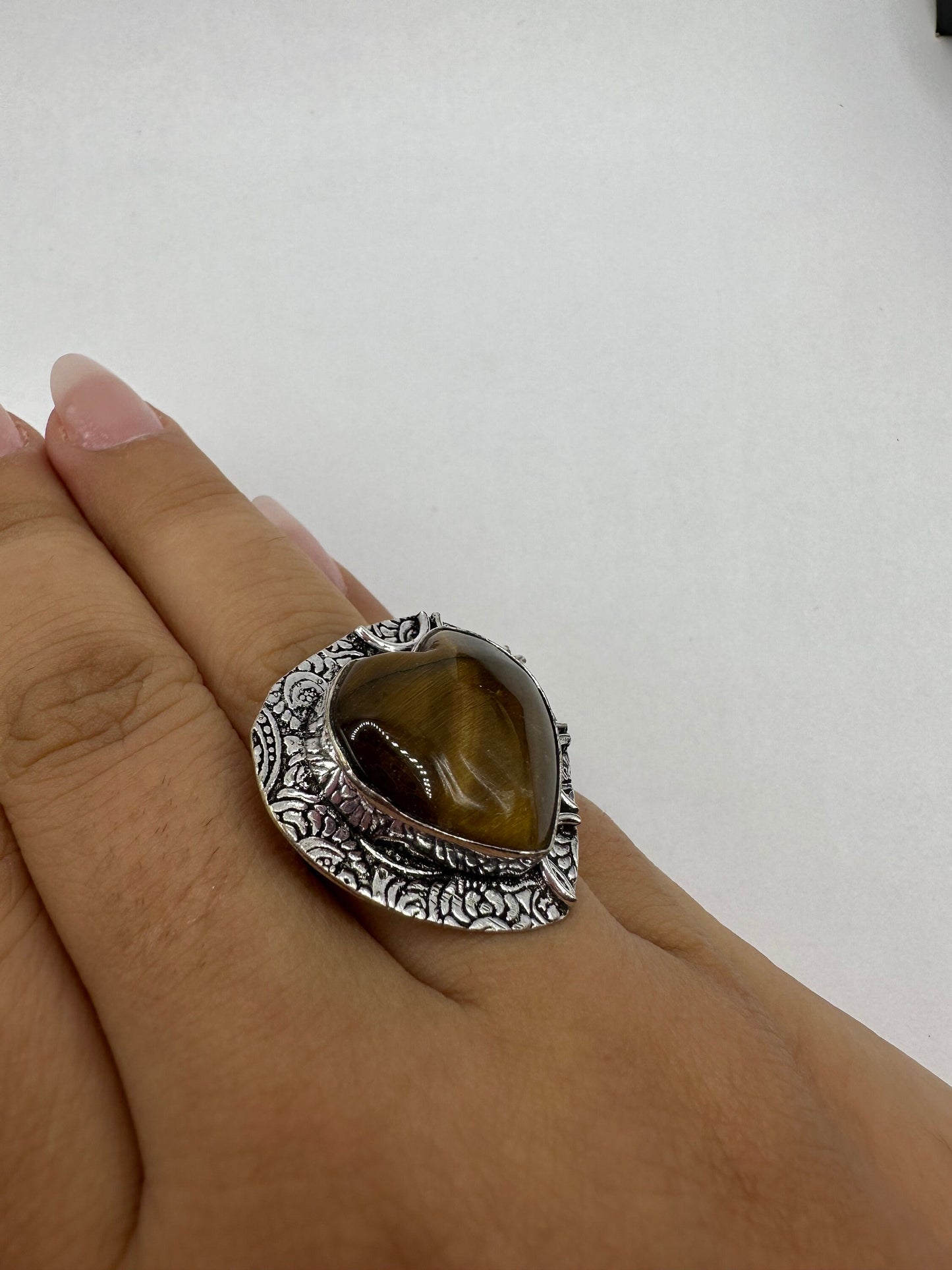 Vintage Tigers Eye Heart Silver Cocktail Ring Size 8.5