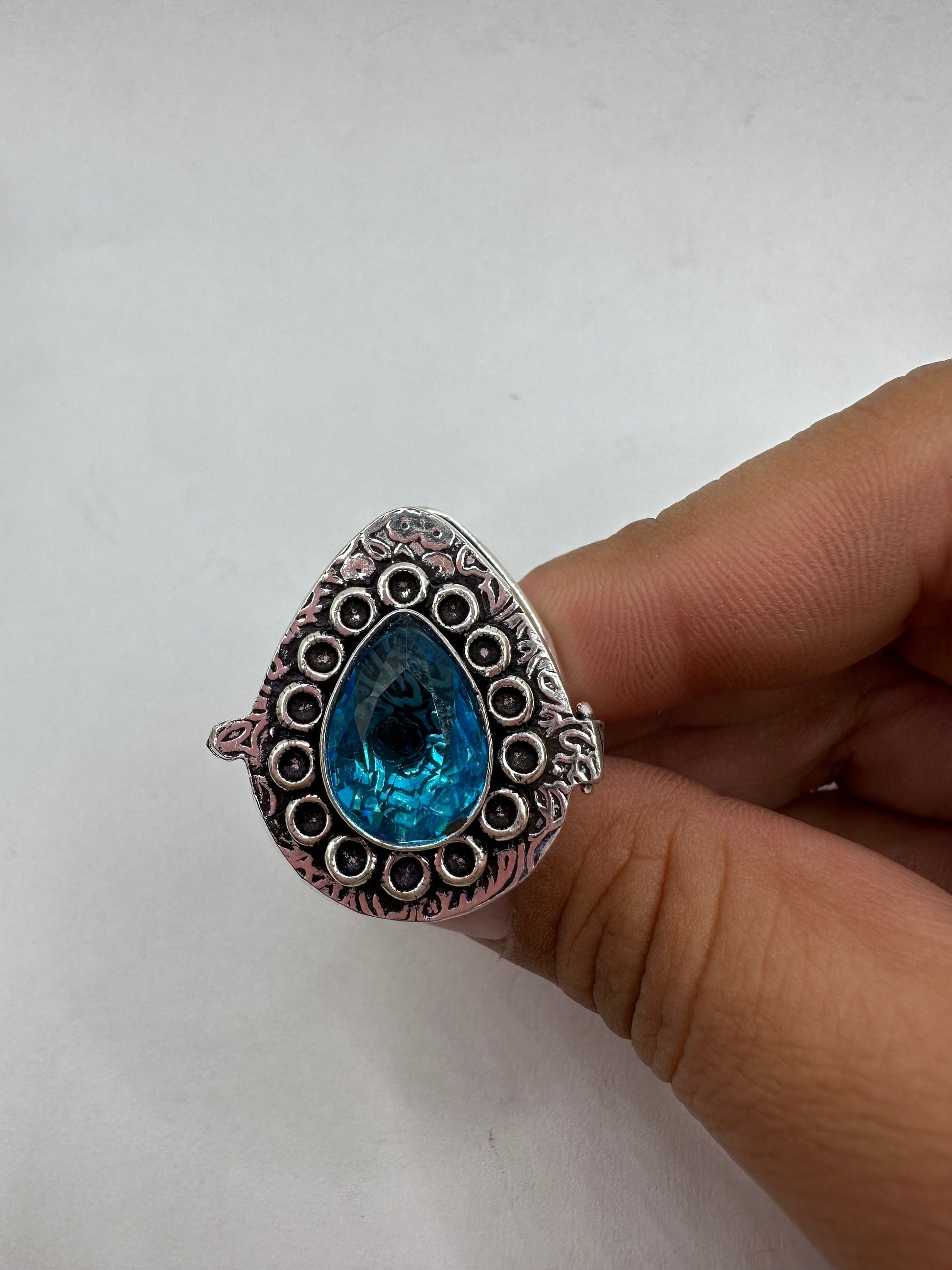 Vintage White Bronze Poison Pillbox Ring