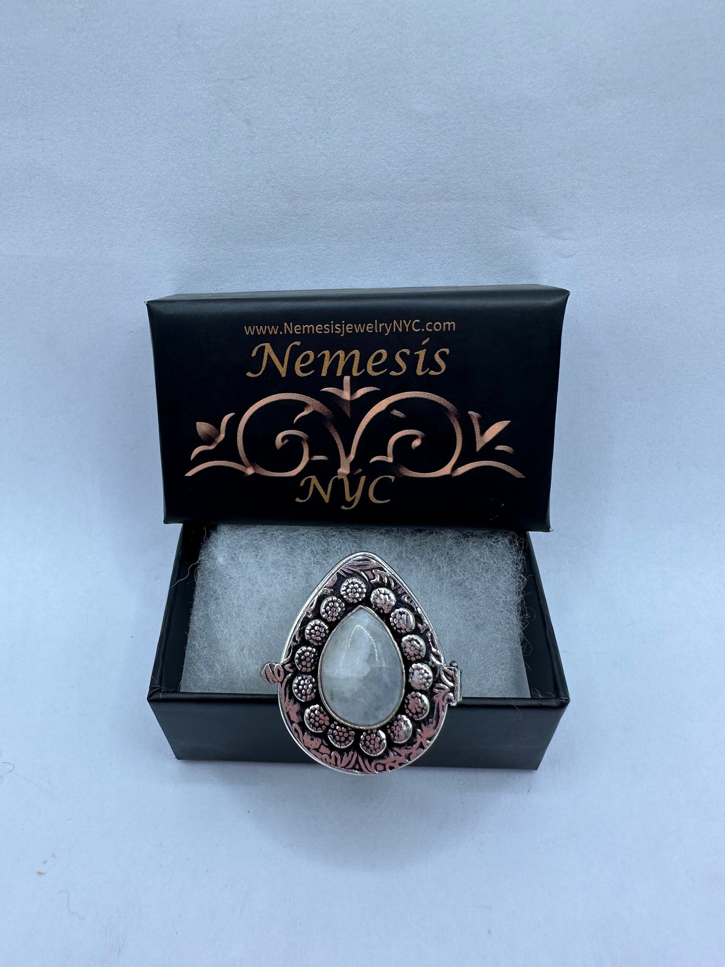 Vintage White Bronze Poison Pillbox Ring