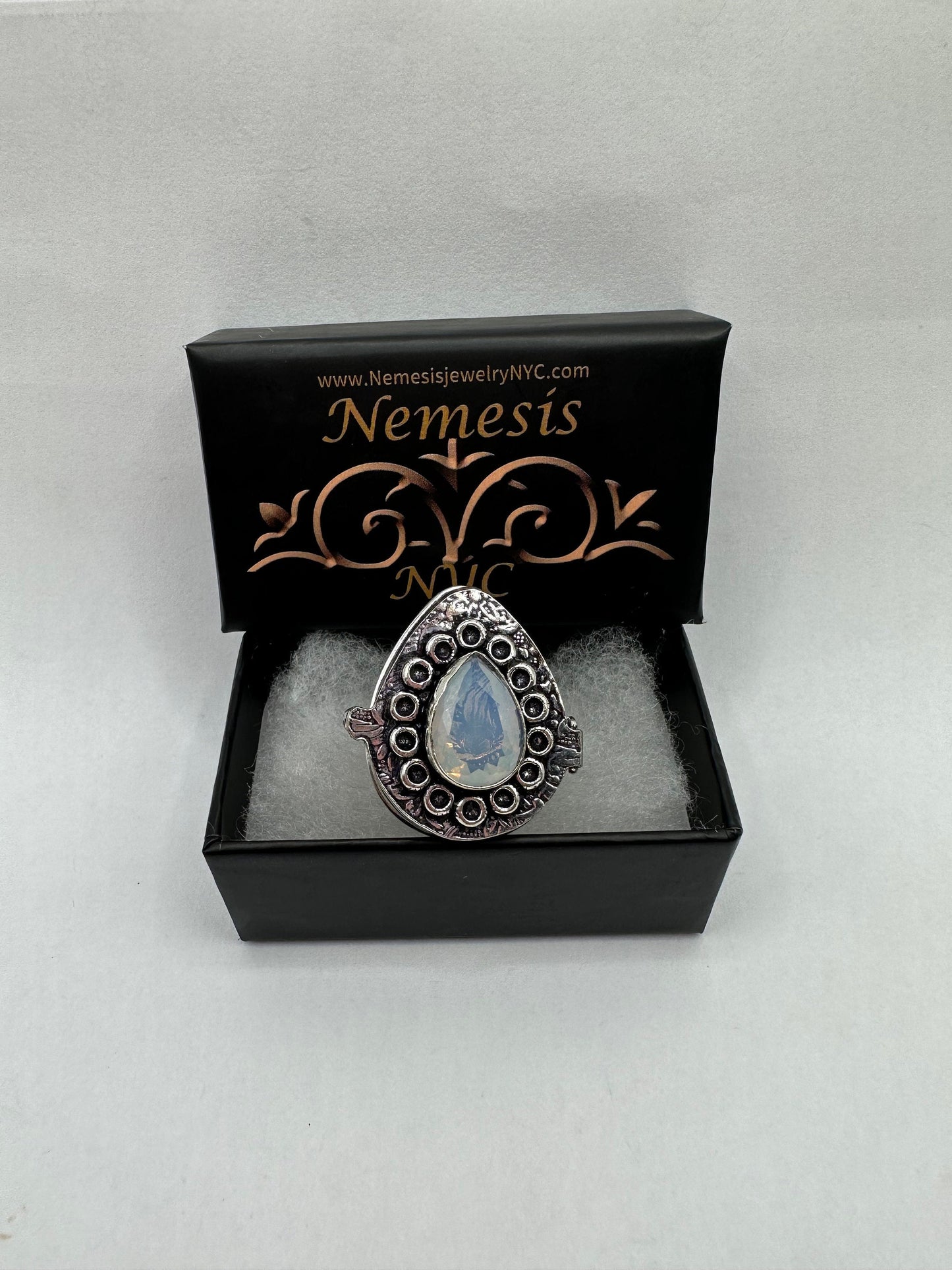 Vintage White Bronze Poison Pillbox Ring