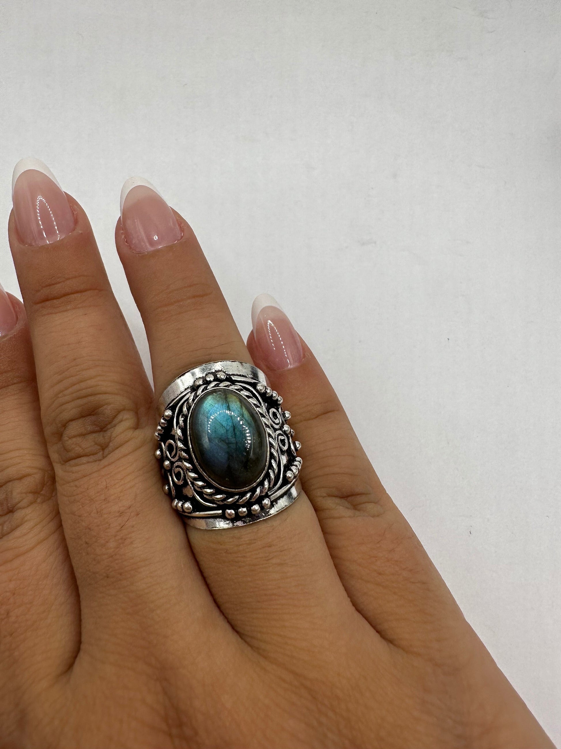 Vintage Large Labradorite Rainbow Moonstone Stone Silver Ring