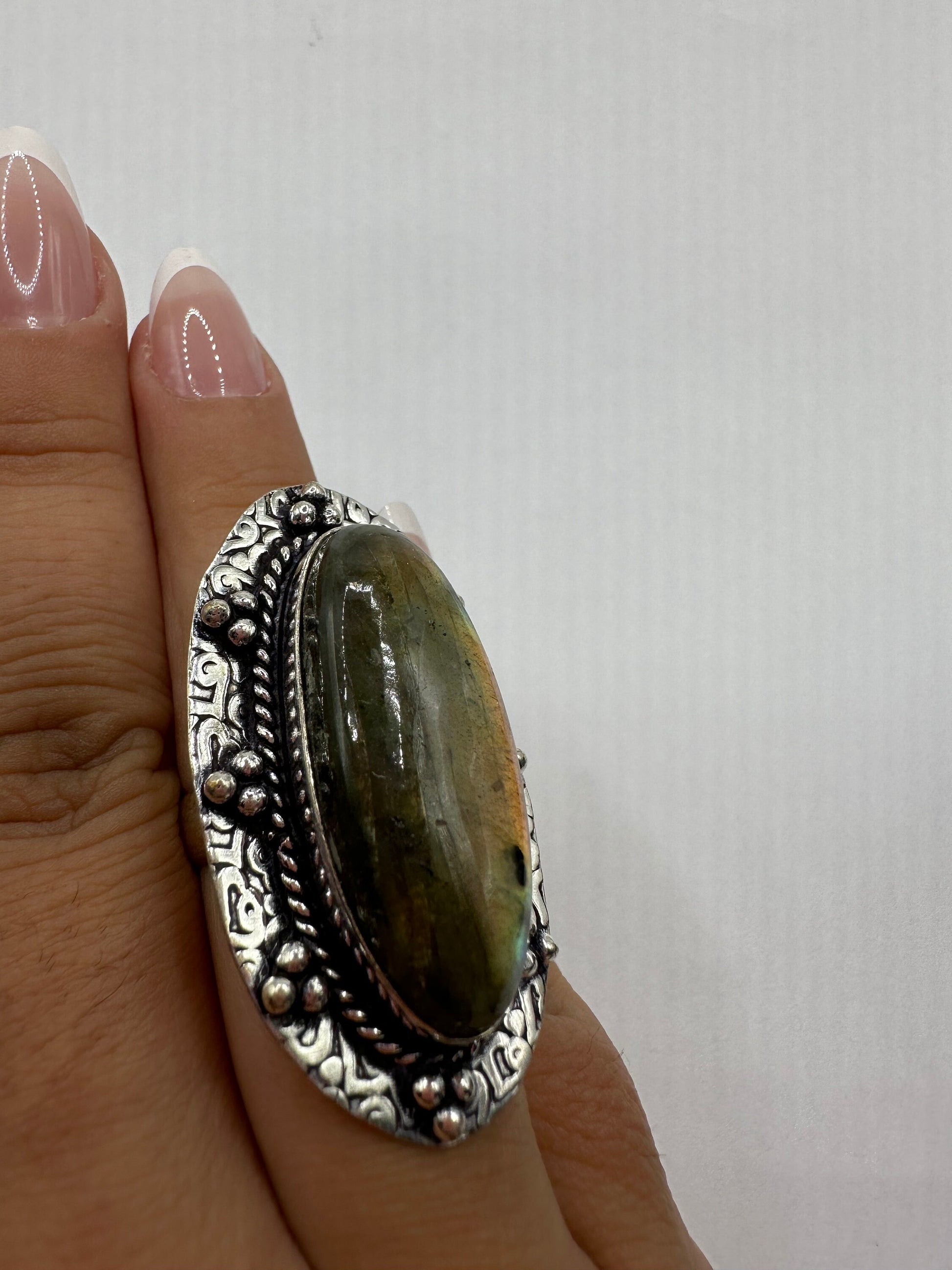 Vintage Large Labradorite Rainbow Moonstone Stone Silver Ring