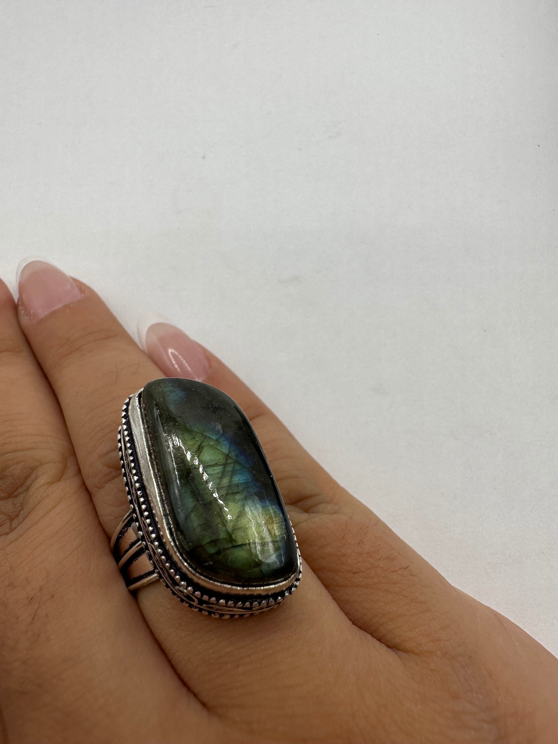 Vintage Large Labradorite Rainbow Moonstone Stone Silver Ring