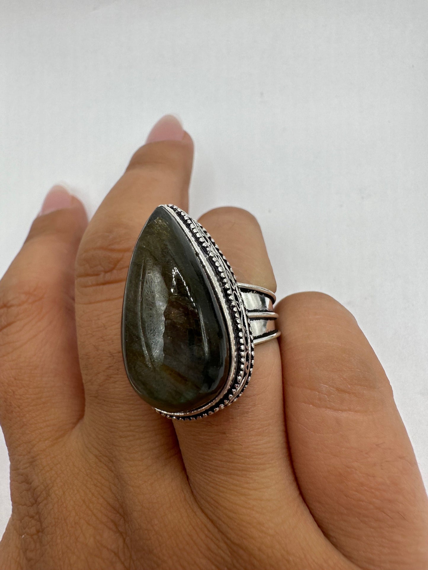 Vintage Large Labradorite Rainbow Moonstone Stone Silver Ring