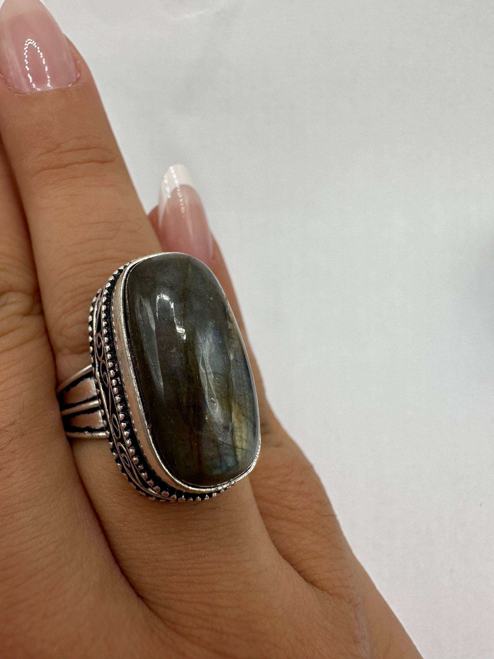 Vintage Large Labradorite Rainbow Moonstone Stone Silver Ring