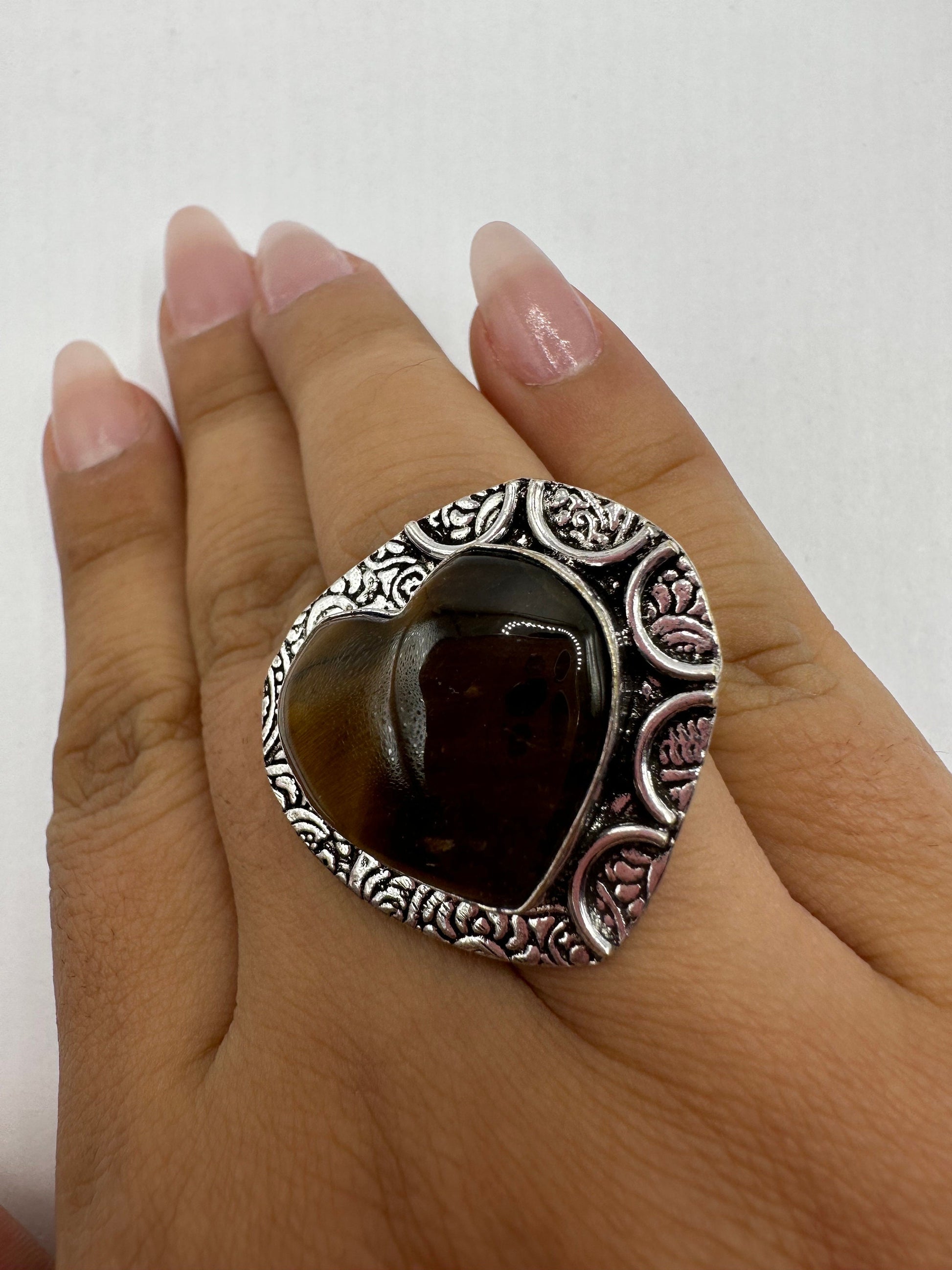 Vintage Tigers Eye Heart Silver Cocktail Ring Size 8.5