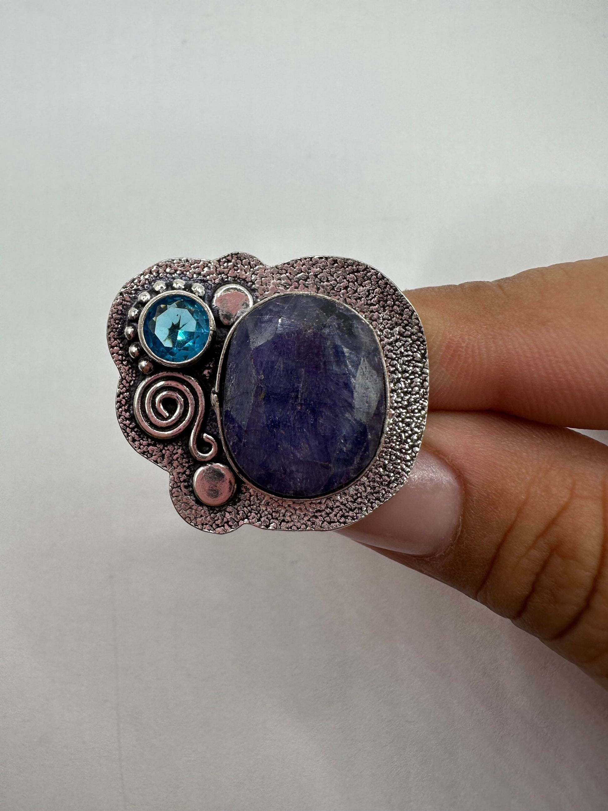 Vintage Raw Blue Sapphire White Bronze Silver Cocktail Ring